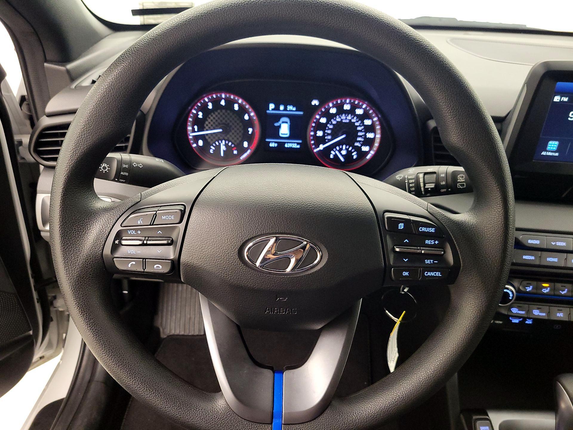 Thumbnail: 2019 Hyundai Veloster - 10