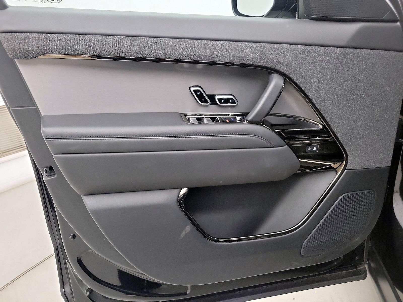 2023 Land Rover Range Rover Sport SE - Photo 13