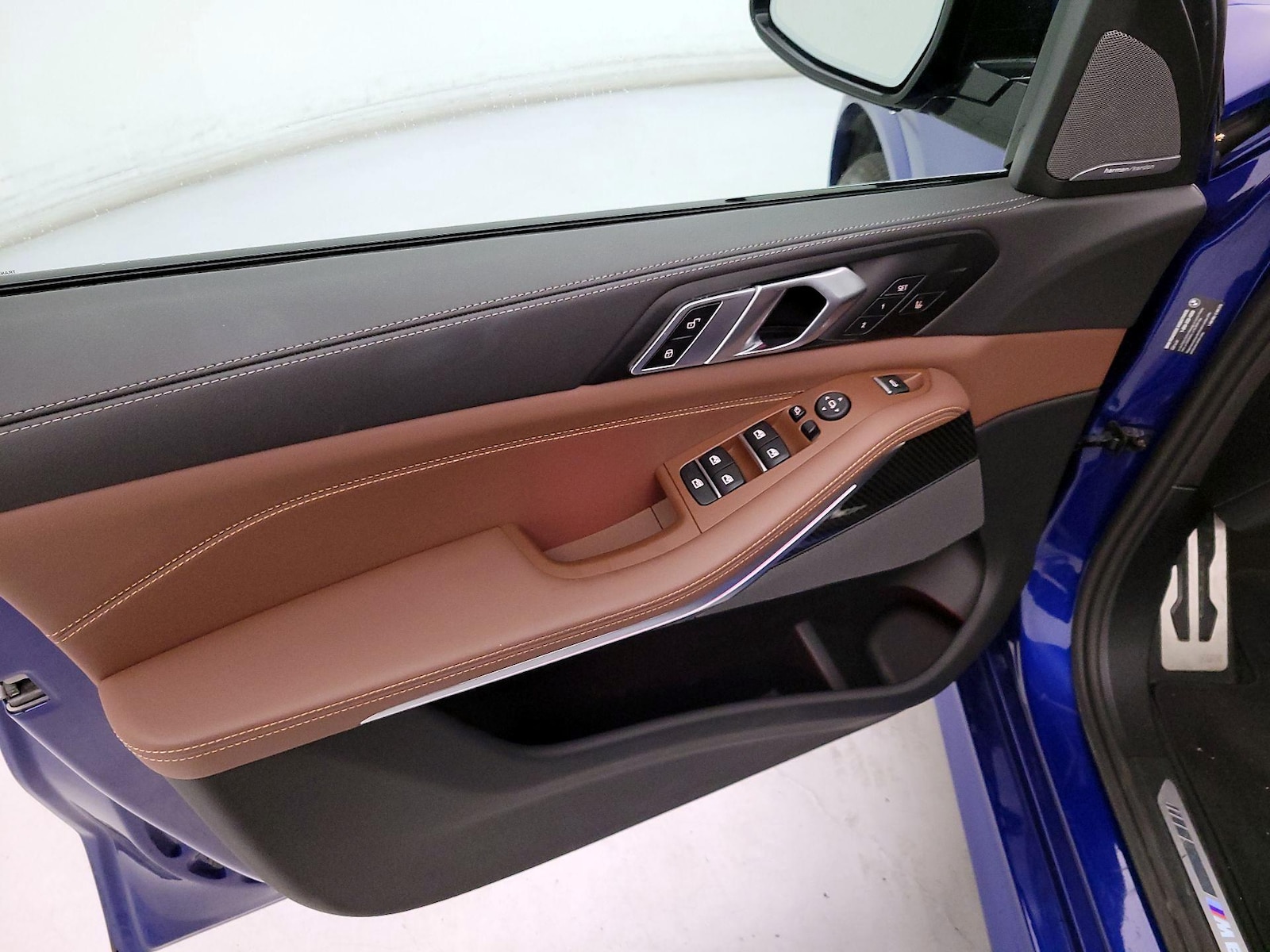 2026 BMW X5 M60i - Photo 13