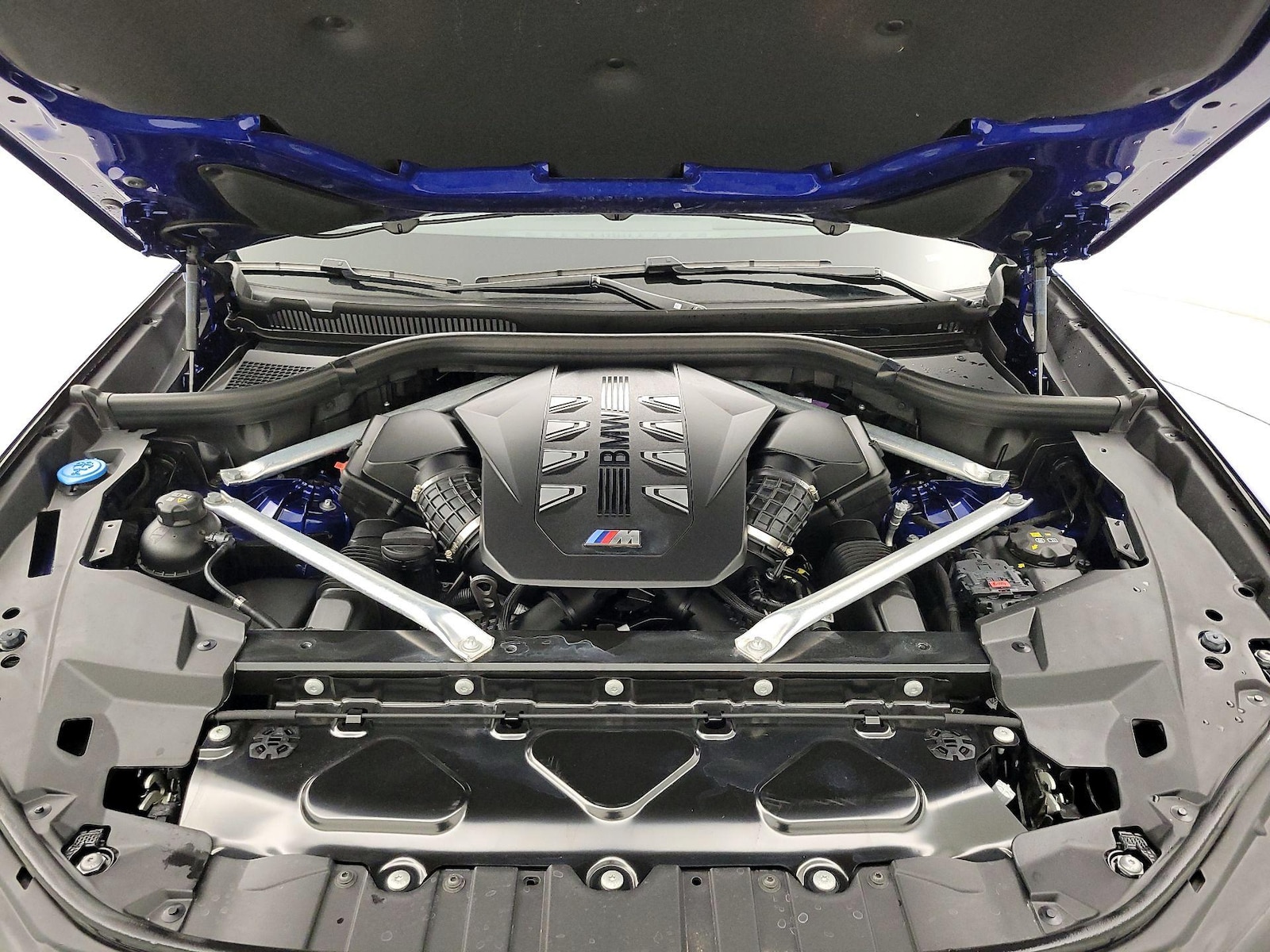 2026 BMW X5 M60i - Photo 23