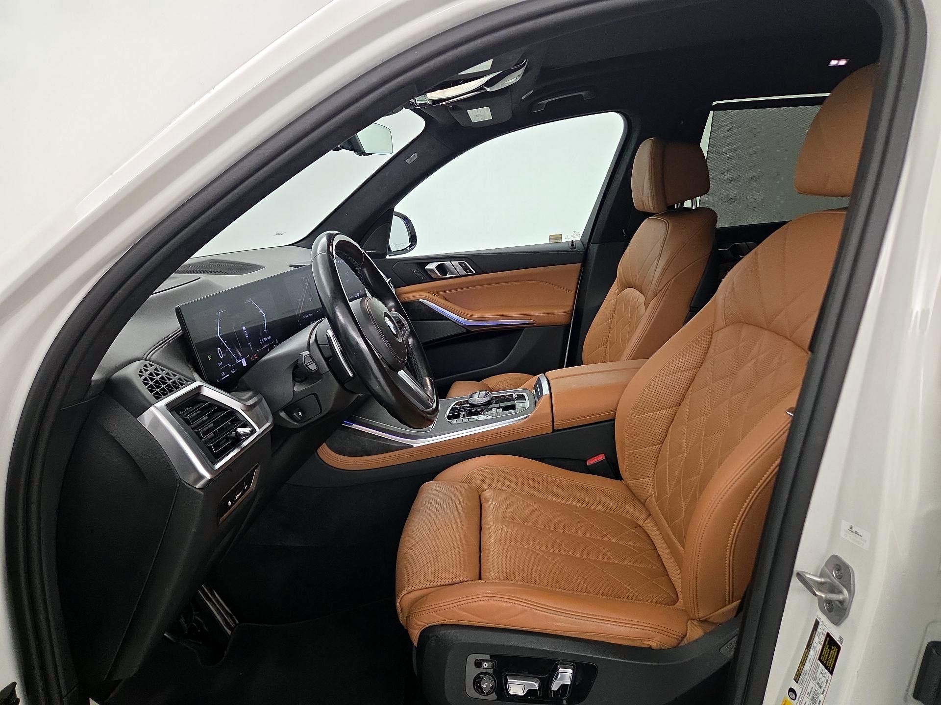 Thumbnail: 2024 BMW X7 - 11