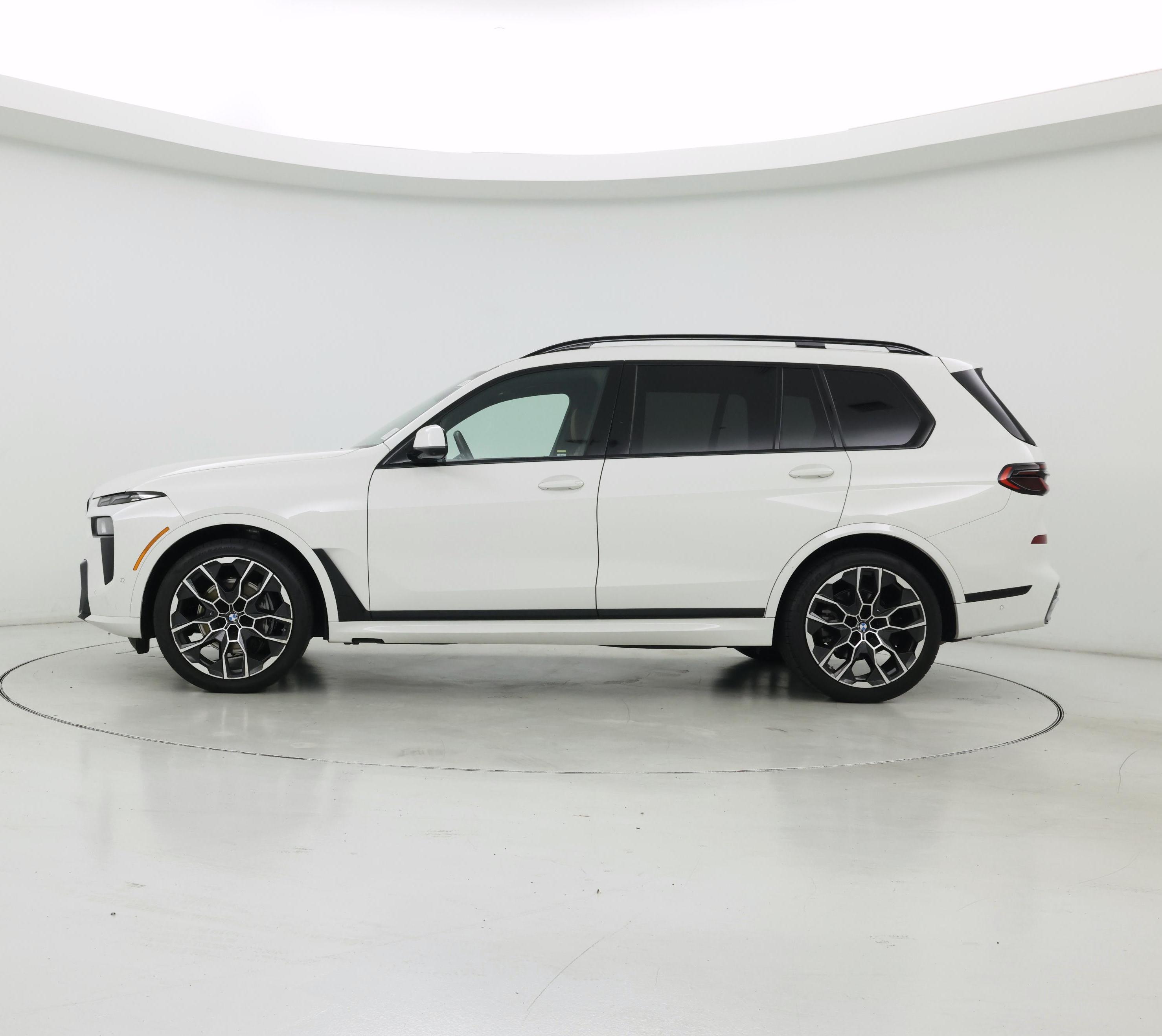 Thumbnail: 2024 BMW X7 - 3