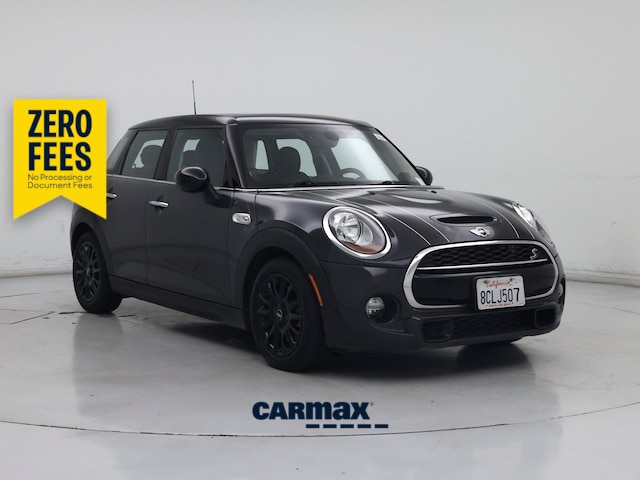 Gray 2018 MINI Cooper Hatchback Front-Wheel Drive Automatic