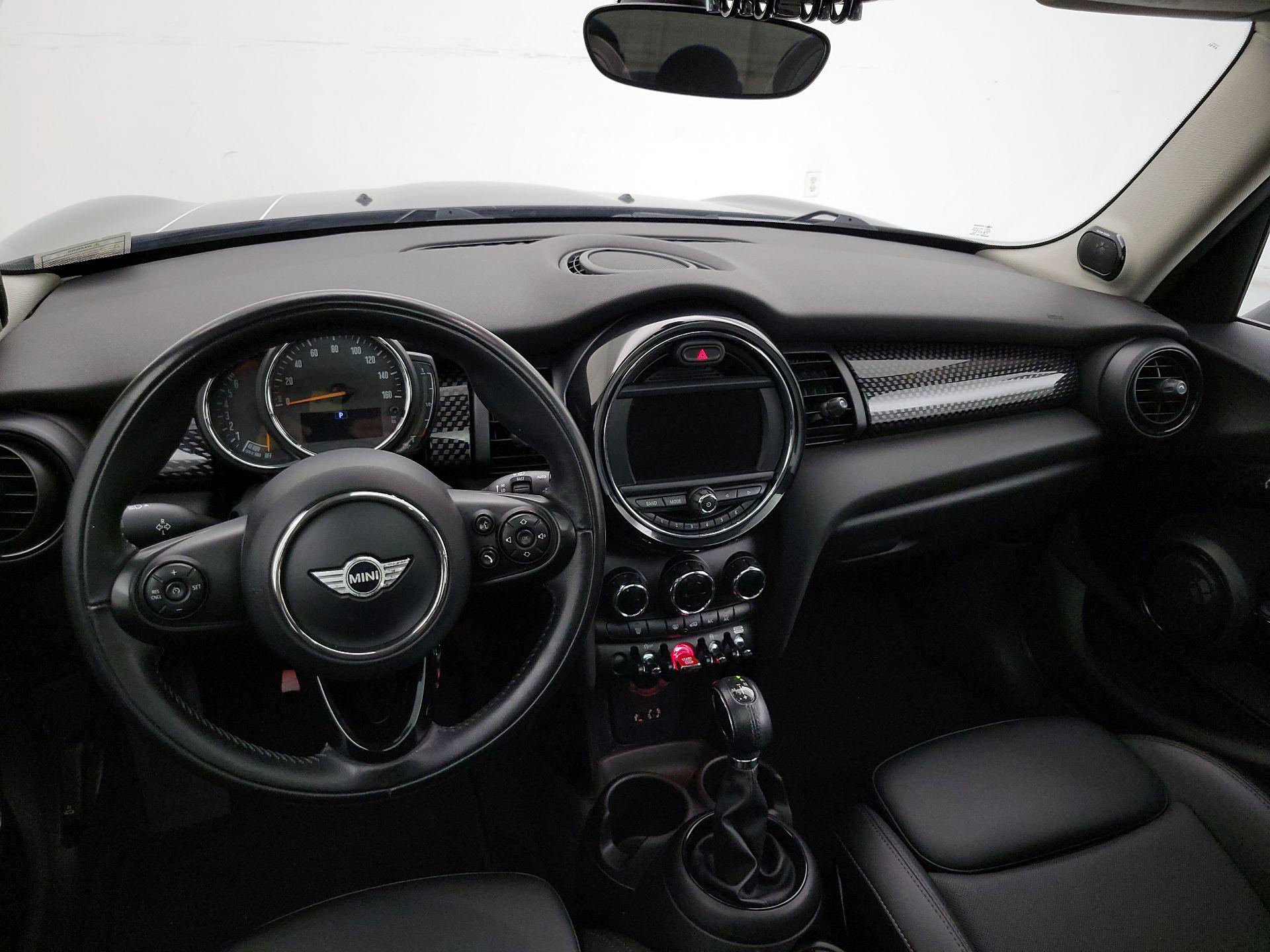 Thumbnail: 2018 MINI Cooper Hardtop - 9