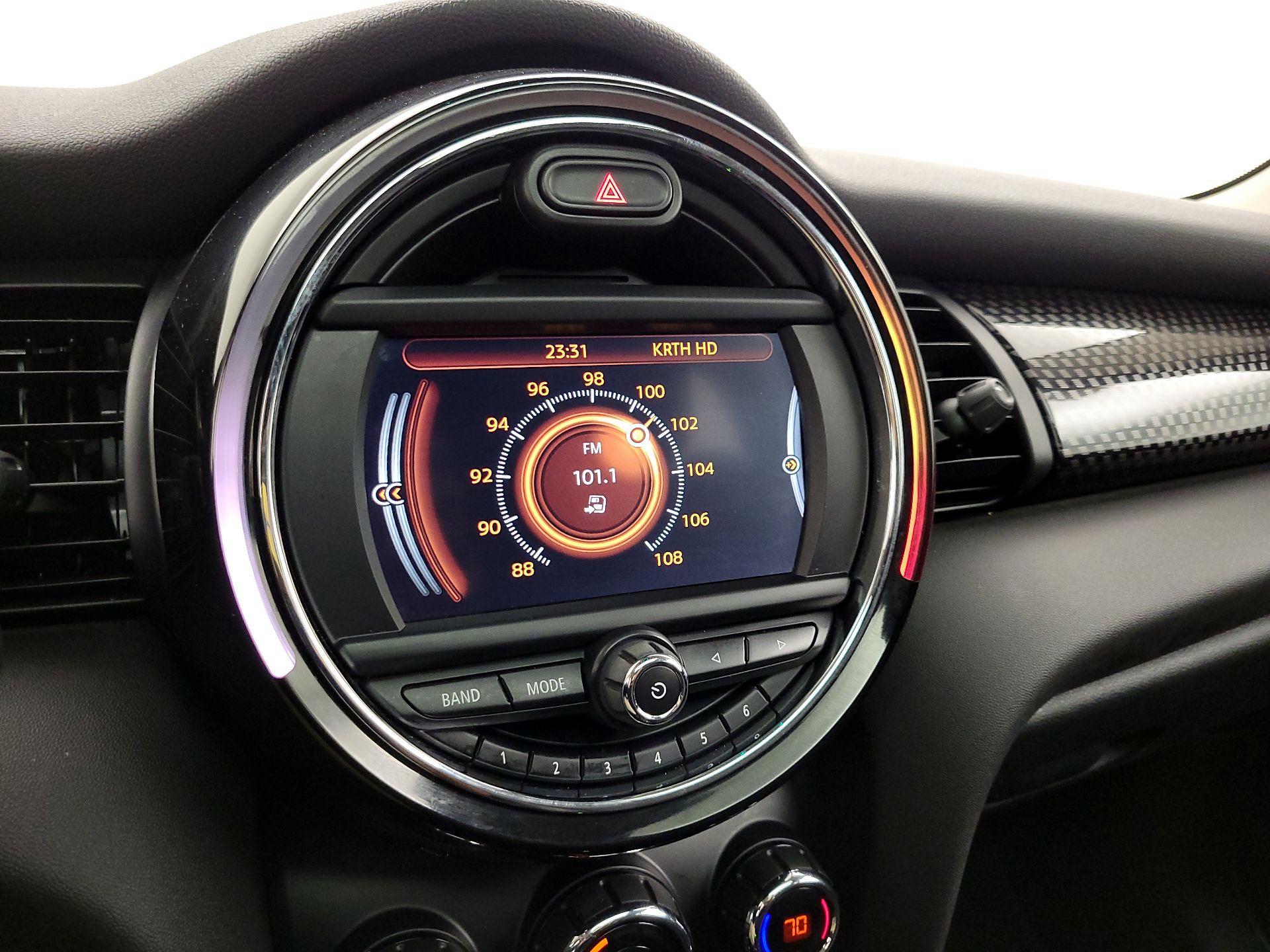 Thumbnail: 2018 MINI Cooper Hardtop - 15