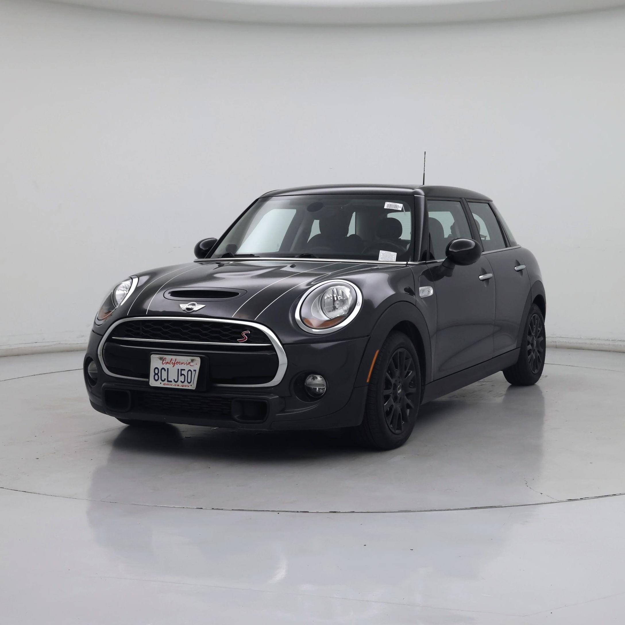 Thumbnail: 2018 MINI Cooper Hardtop - 4