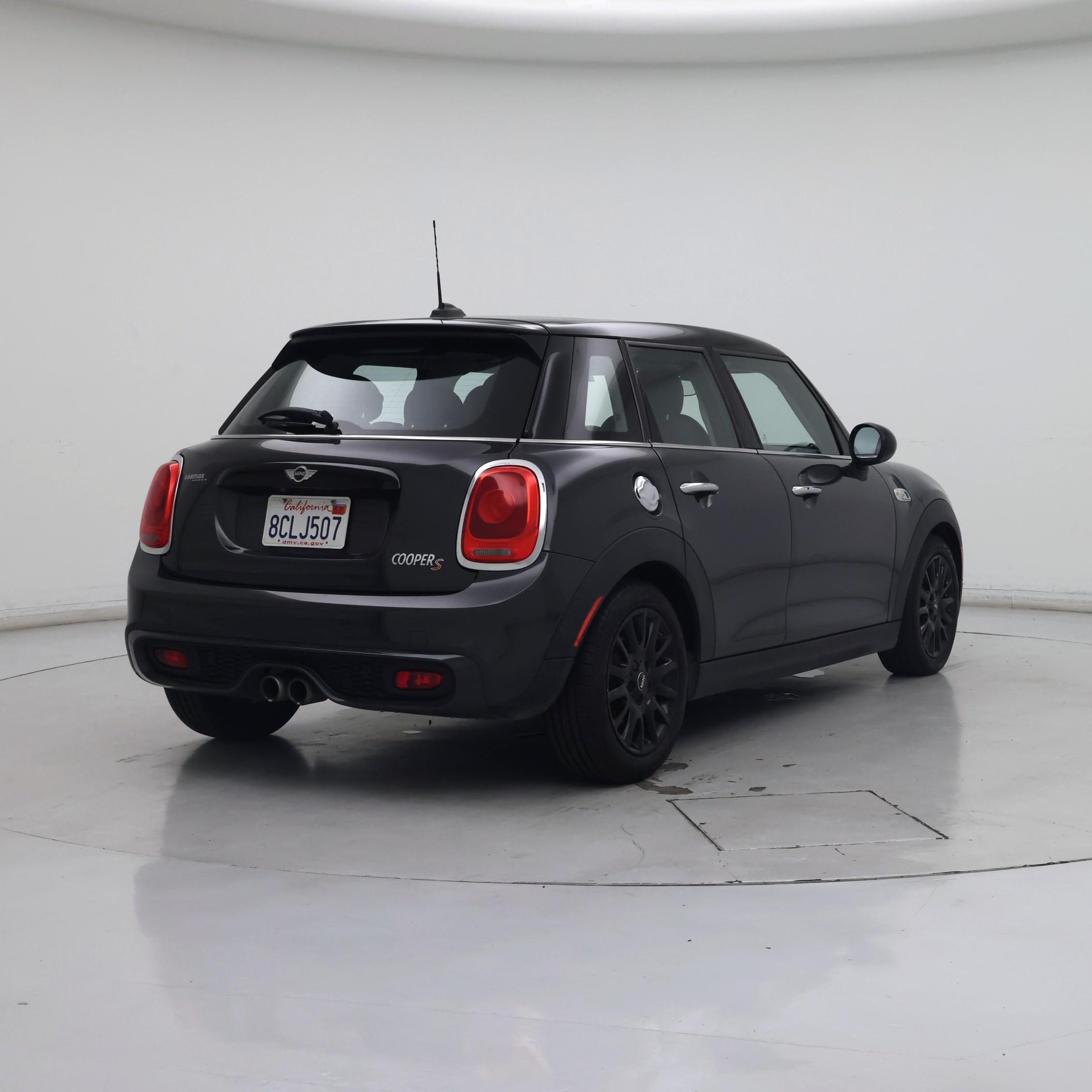 Thumbnail: 2018 MINI Cooper Hardtop - 8