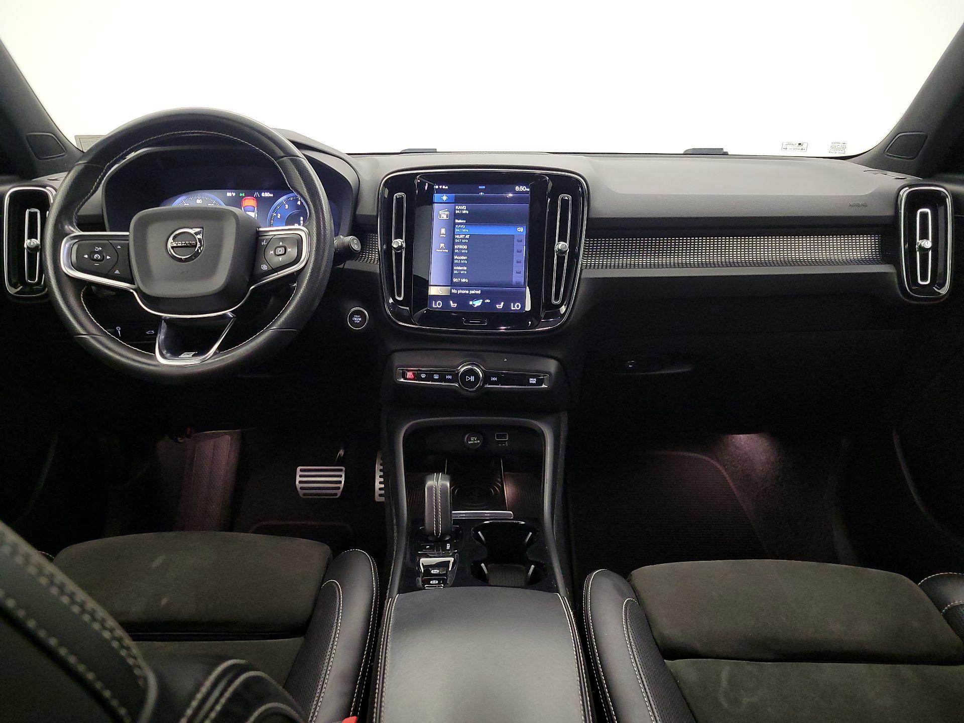 Thumbnail: 2019 Volvo XC40 - 9
