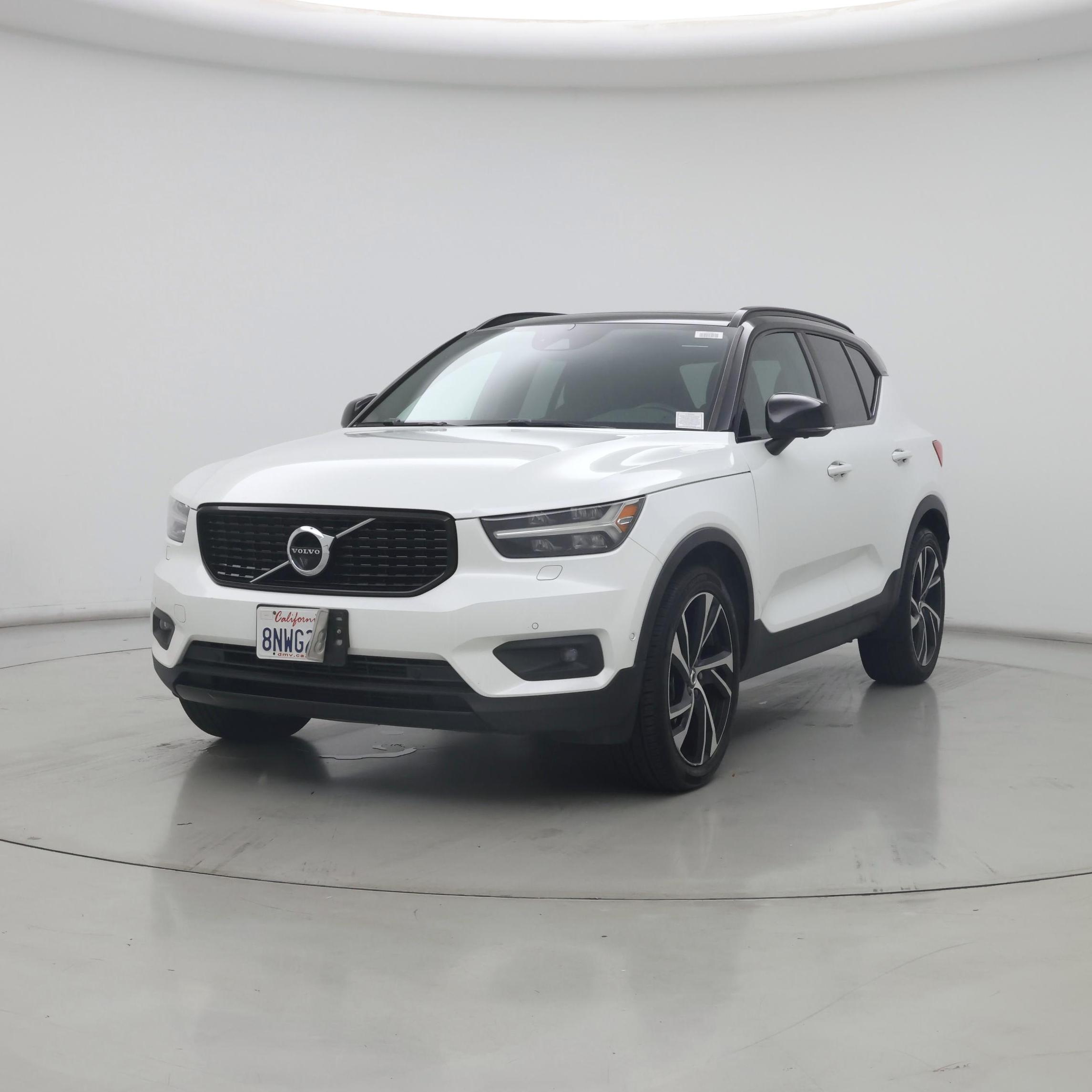 Thumbnail: 2019 Volvo XC40 - 4