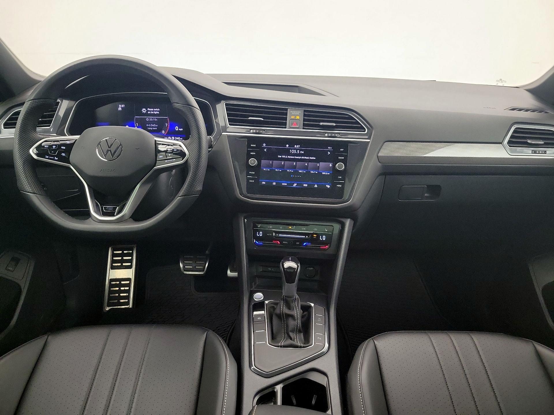 Thumbnail: 2024 Volkswagen Tiguan - 9