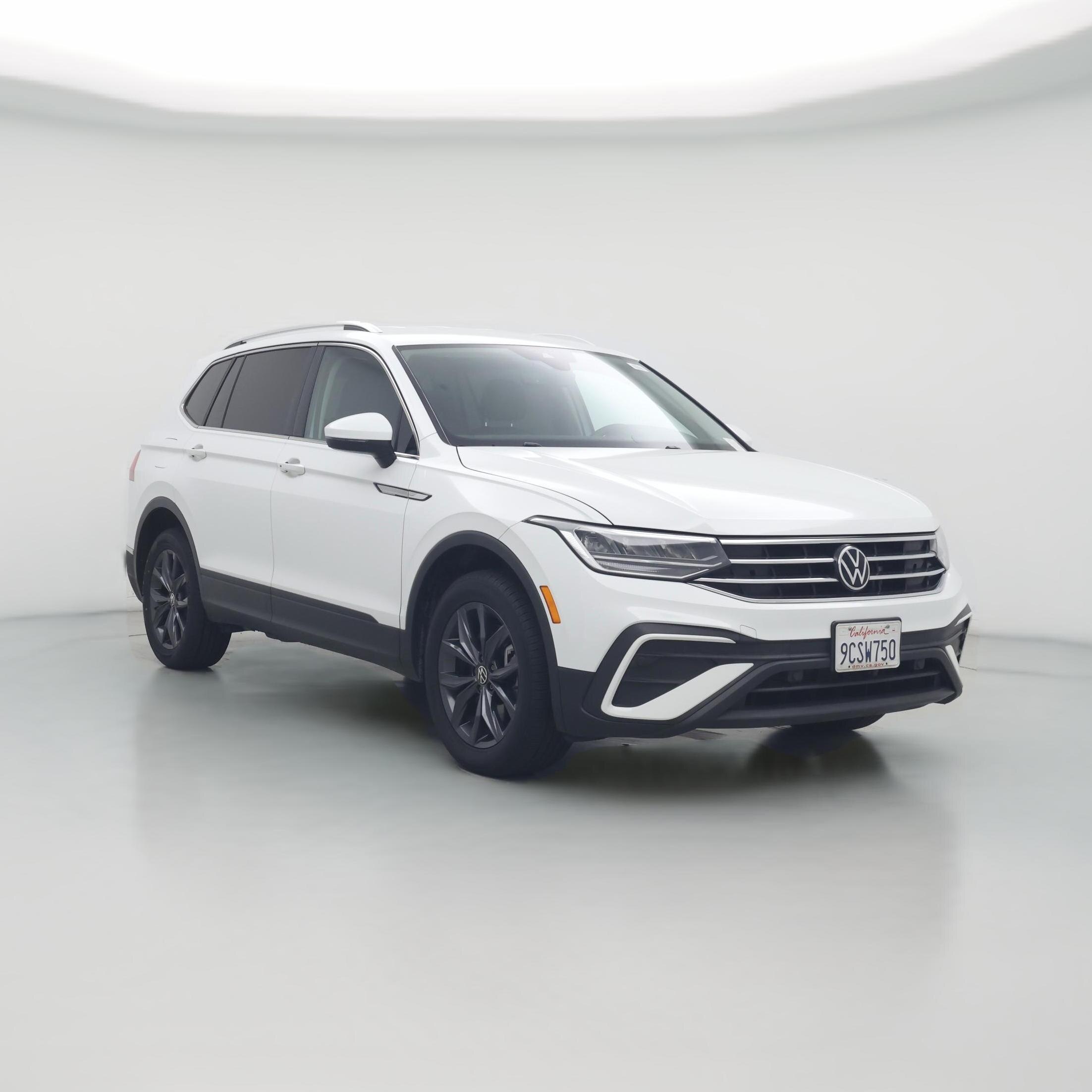 Thumbnail: 2022 Volkswagen Tiguan - 1