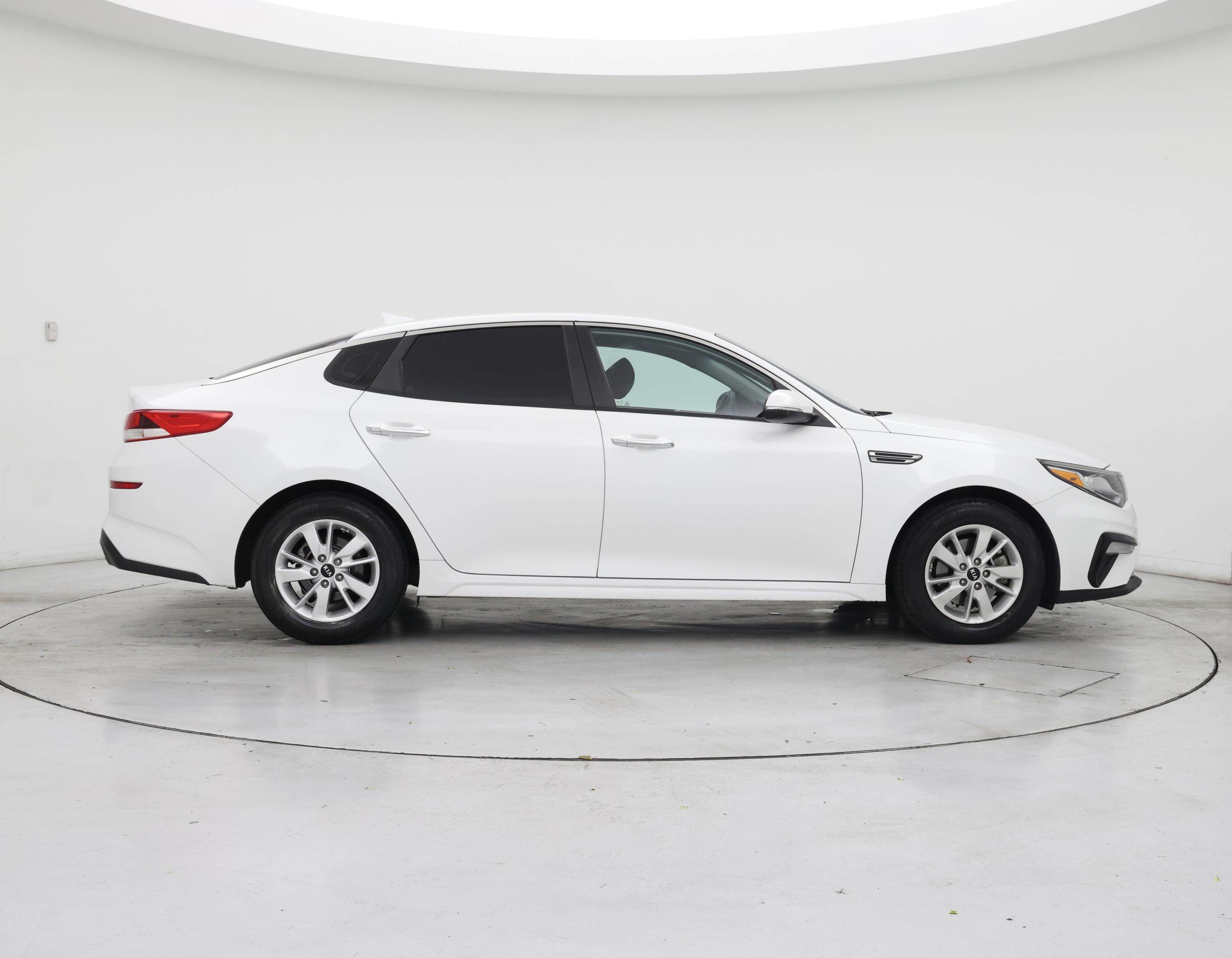 Thumbnail: 2019 Kia Optima - 7