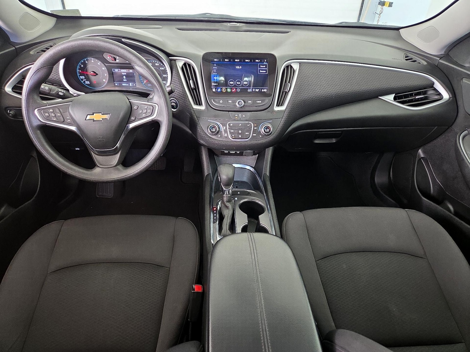 2023 Chevrolet Malibu 1LT - Photo 10