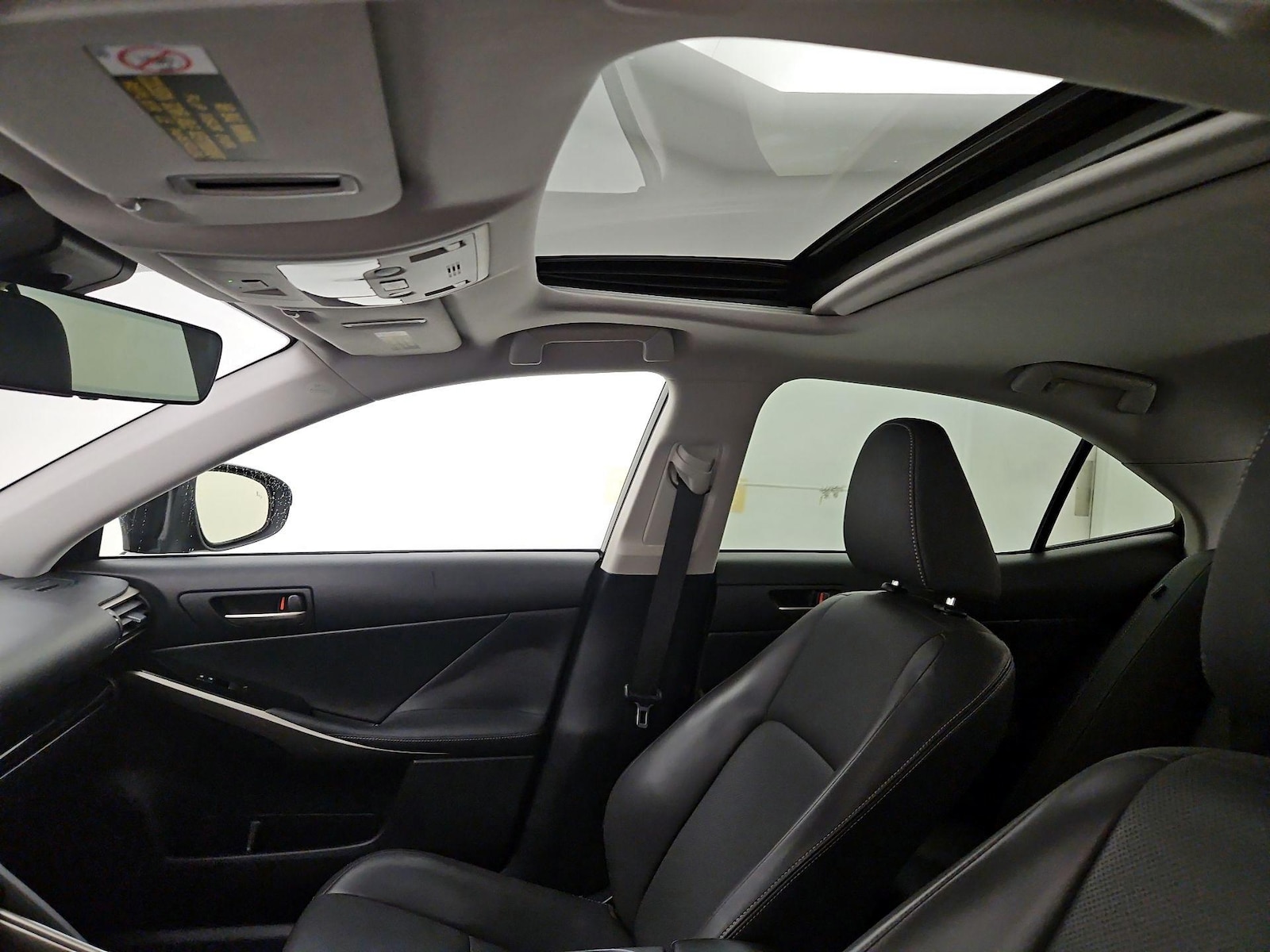 Sunroof(s) & Overhead Airbags