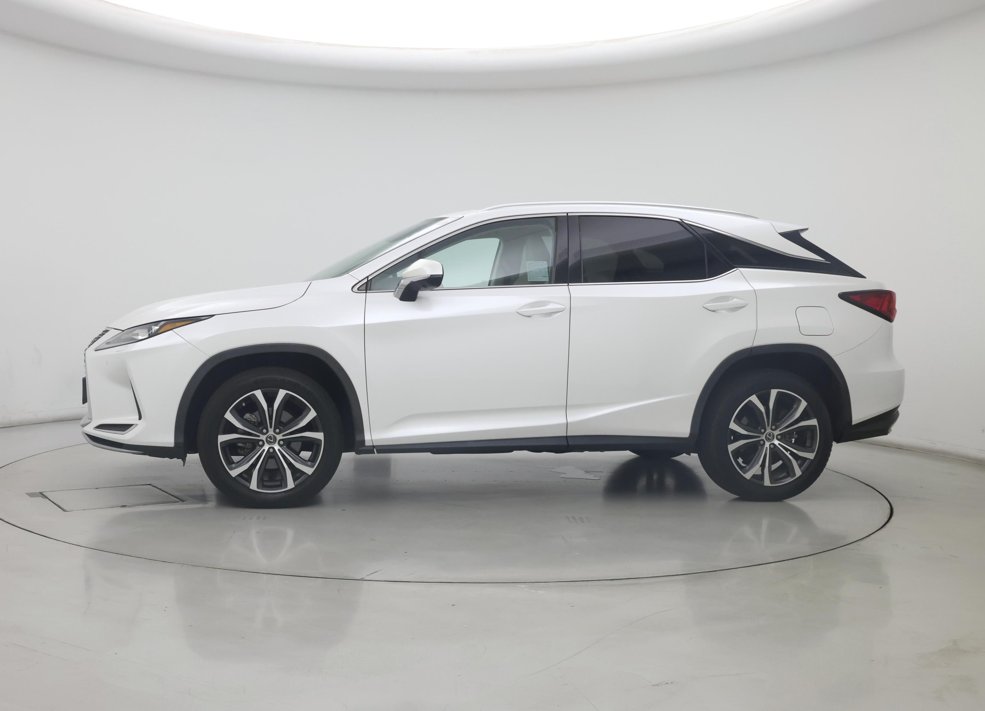 Thumbnail: 2022 Lexus RX - 3