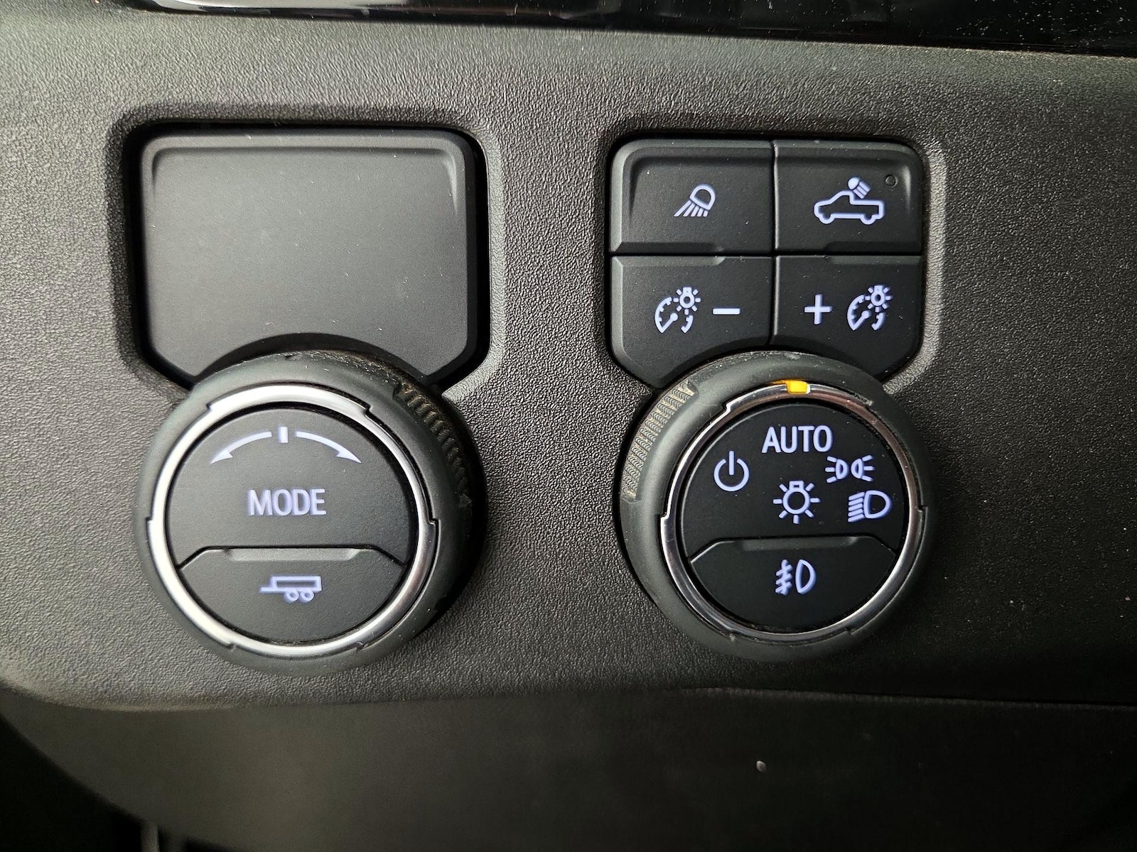 2023 Chevrolet Silverado 1500 LTZ - Photo 14
