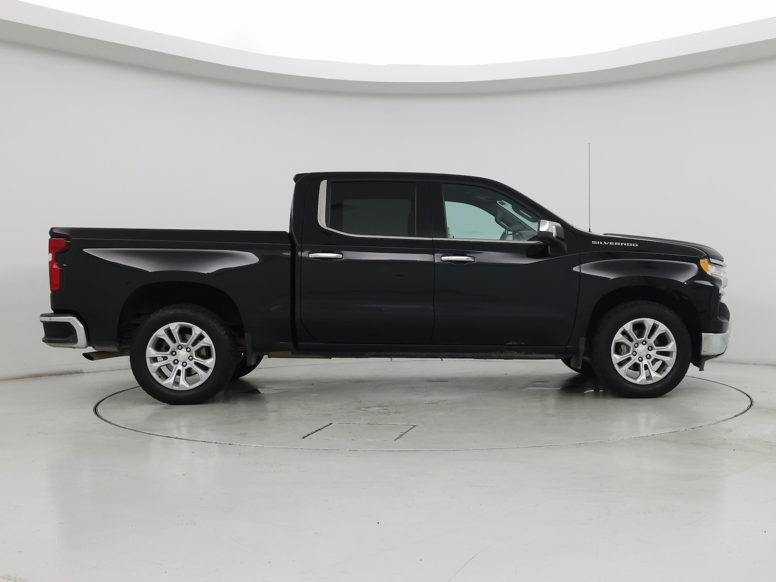 2023 Chevrolet Silverado 1500 LTZ - Photo 8