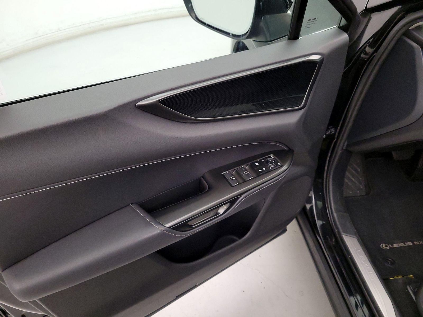 2024 Lexus NX 350 - Photo 13