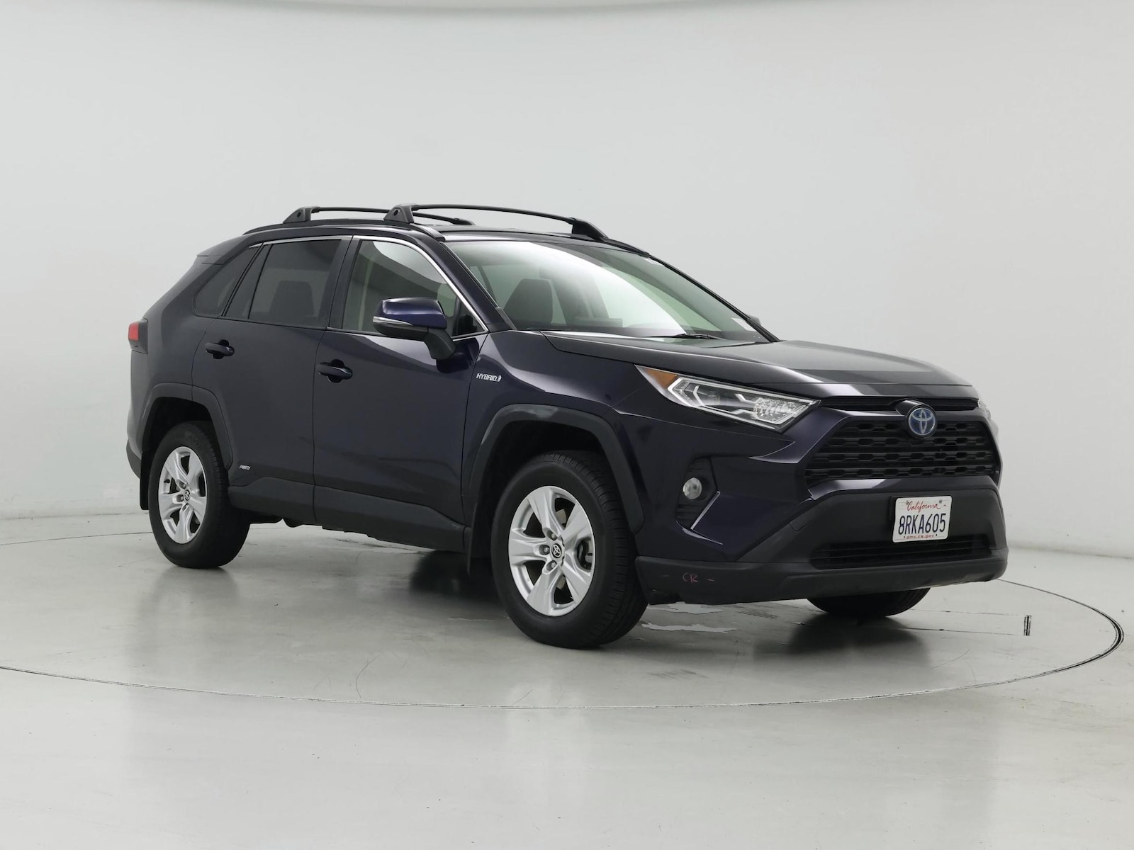 2020 Toyota RAV4 XLE - Photo 2