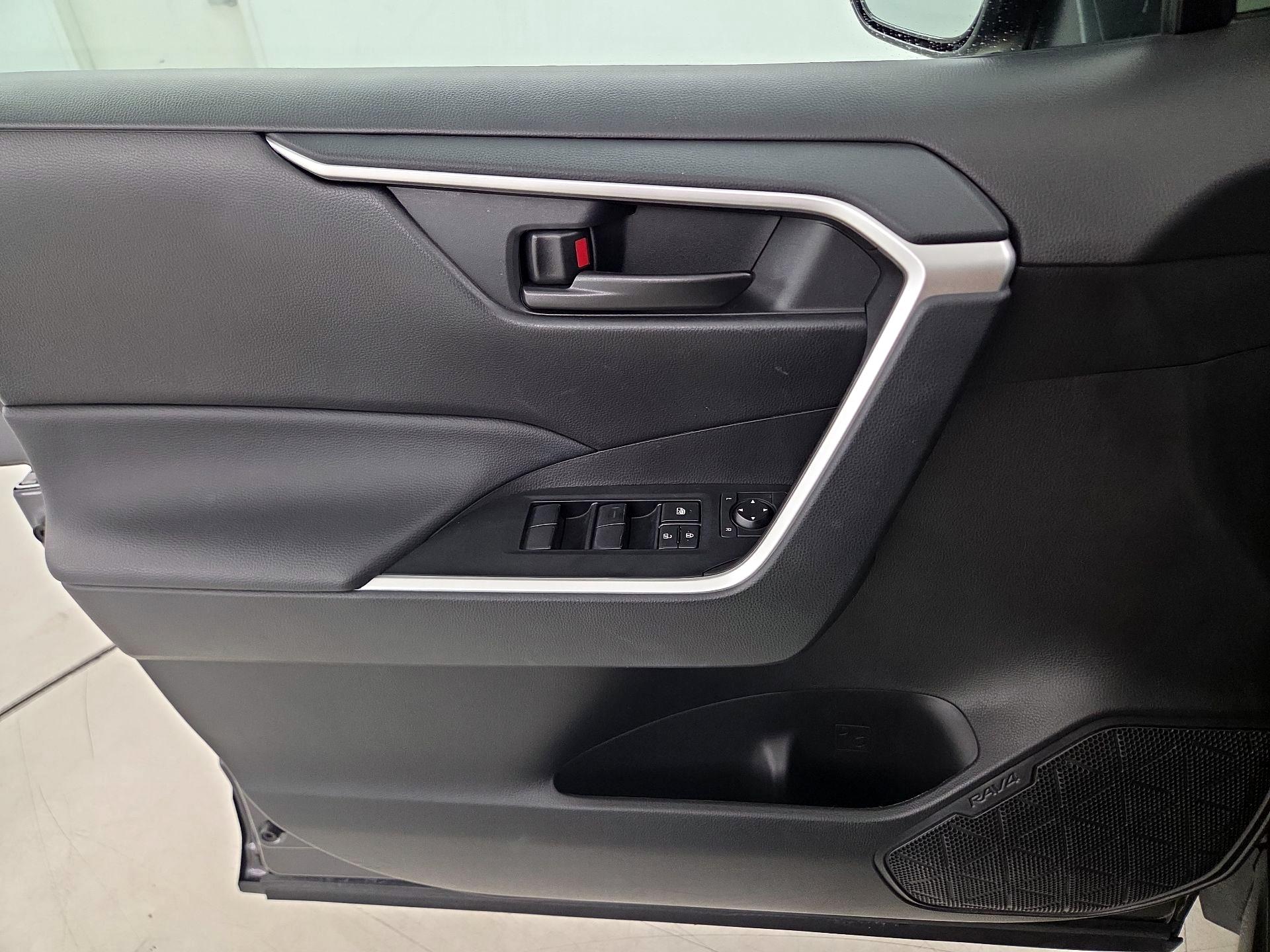 Thumbnail: 2023 Toyota RAV4 - 12