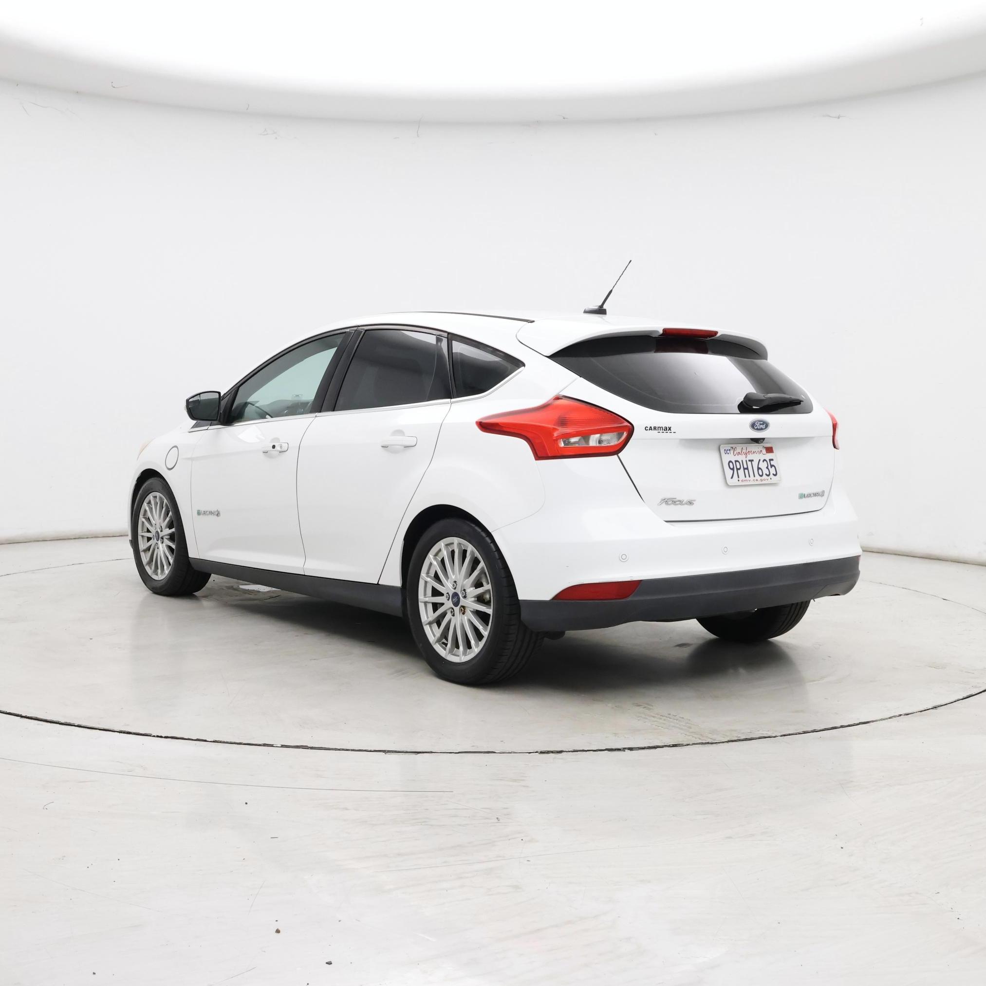 Thumbnail: 2016 Ford Focus - 2