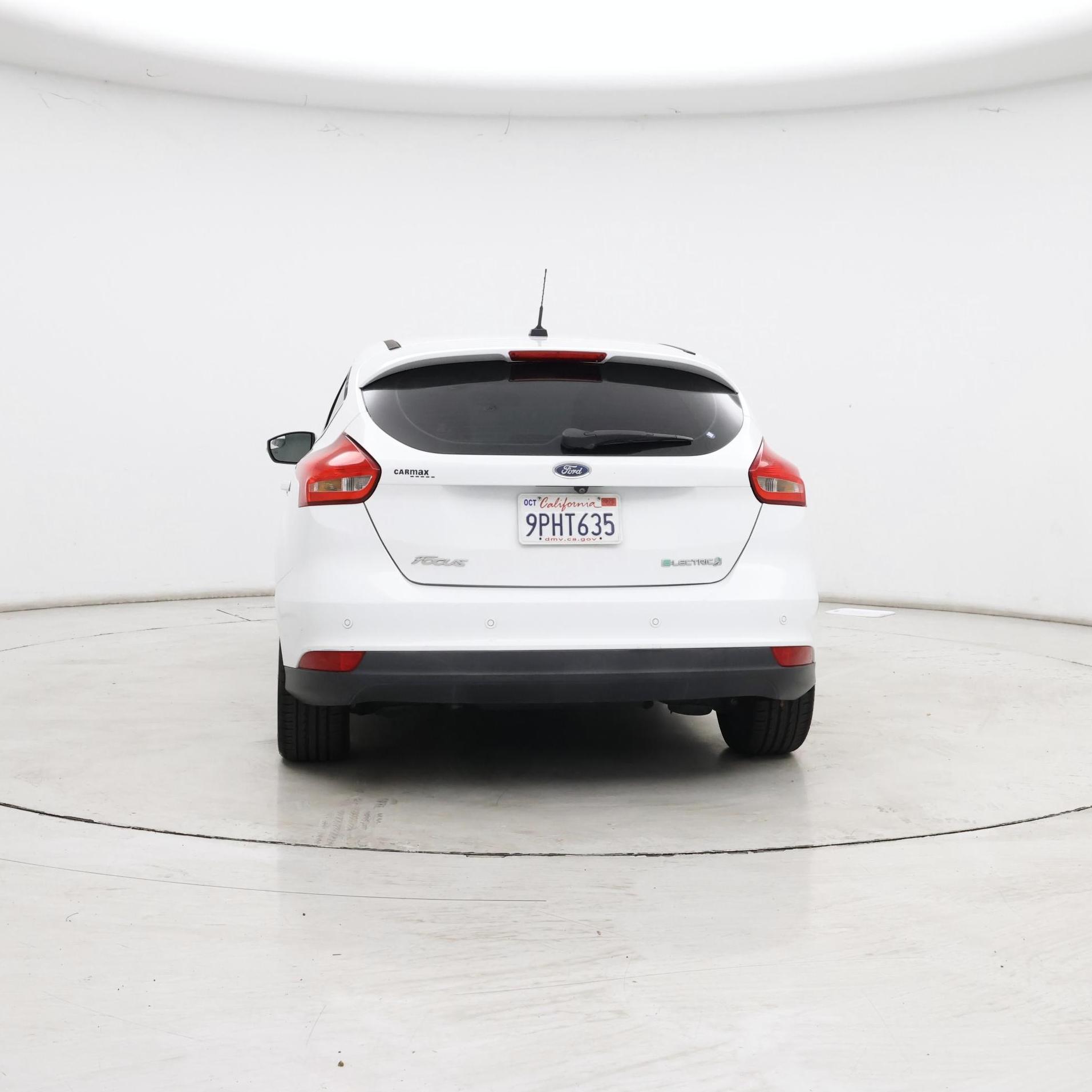 Thumbnail: 2016 Ford Focus - 6