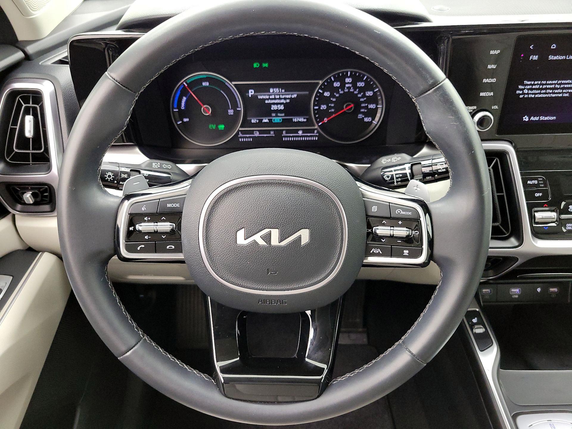 Thumbnail: 2023 Kia Sorento - 10