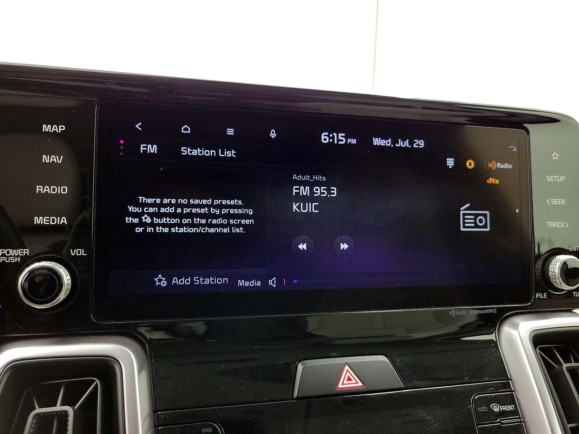 Thumbnail: 2023 Kia Sorento - 16