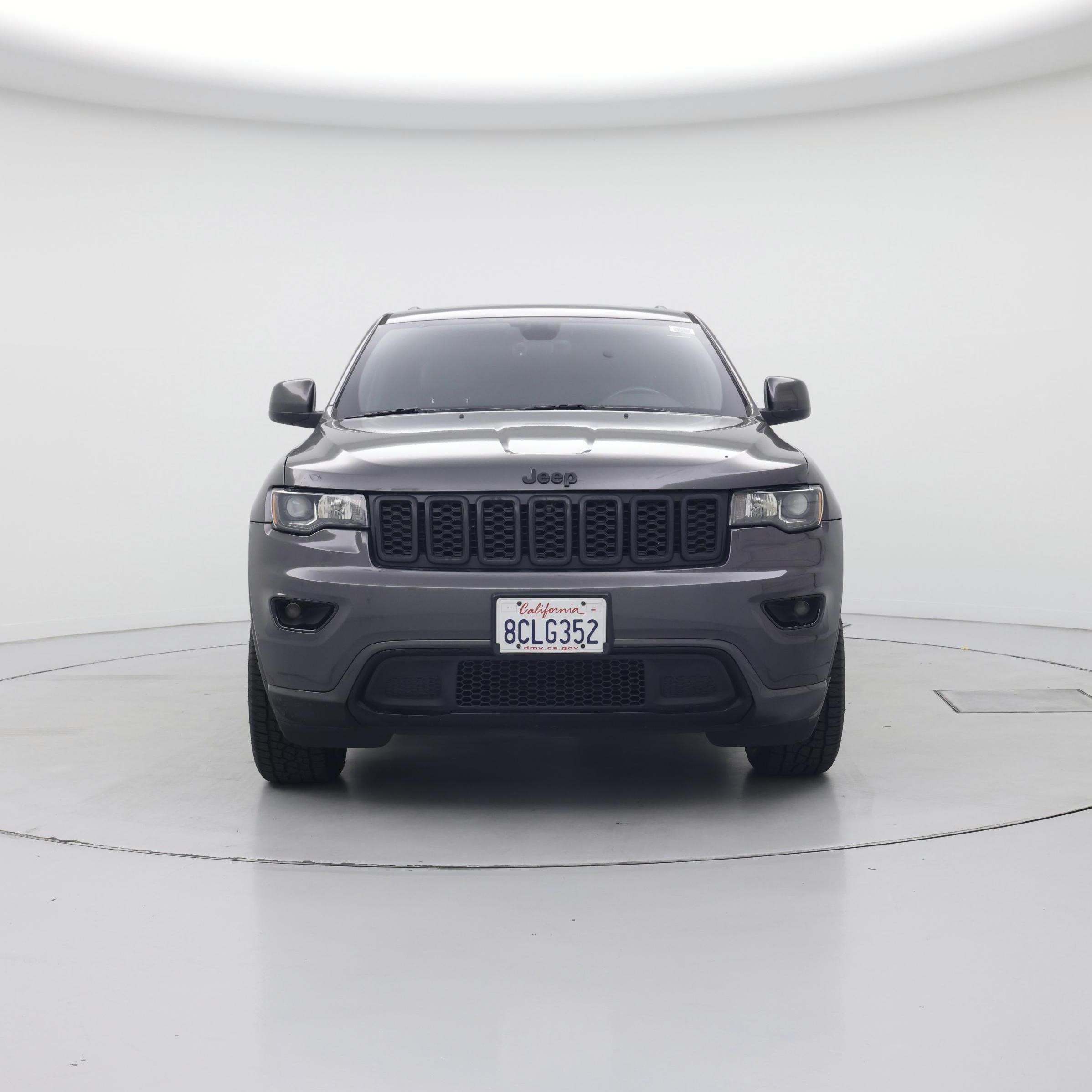 Thumbnail: 2018 Jeep Grand Cherokee - 5