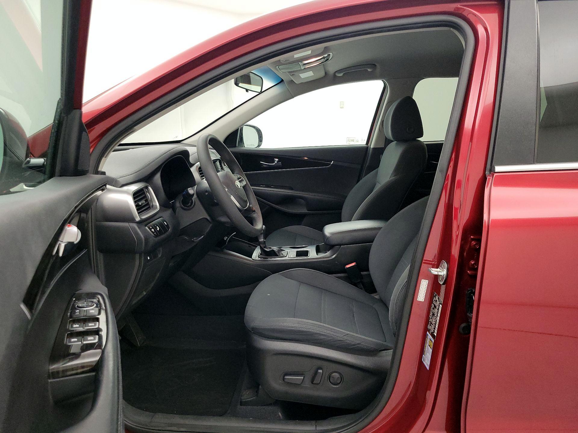 Thumbnail: 2019 Kia Sorento - 11