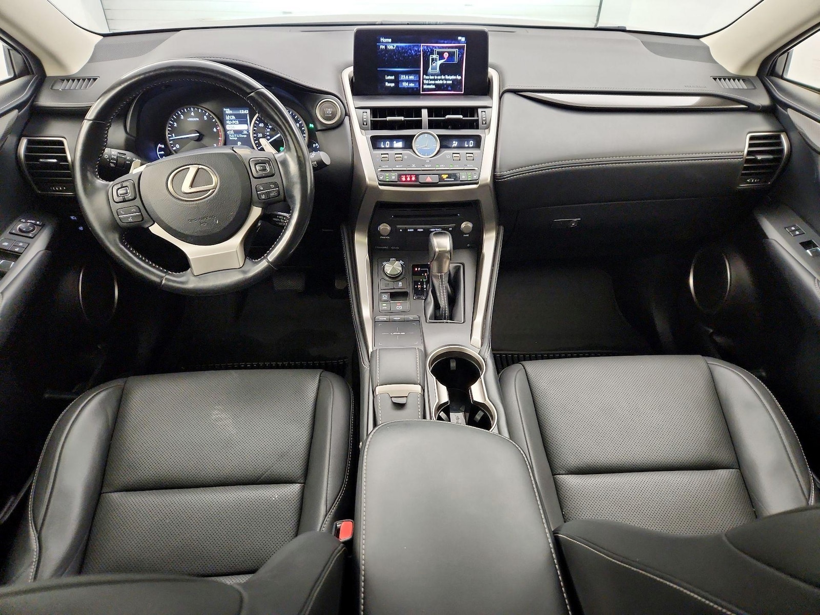 2020 Lexus NX 300 - Photo 10
