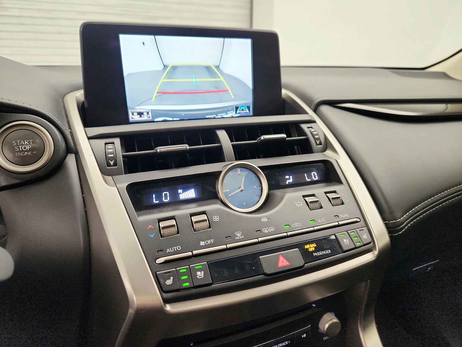 2020 Lexus NX 300 - Photo 15