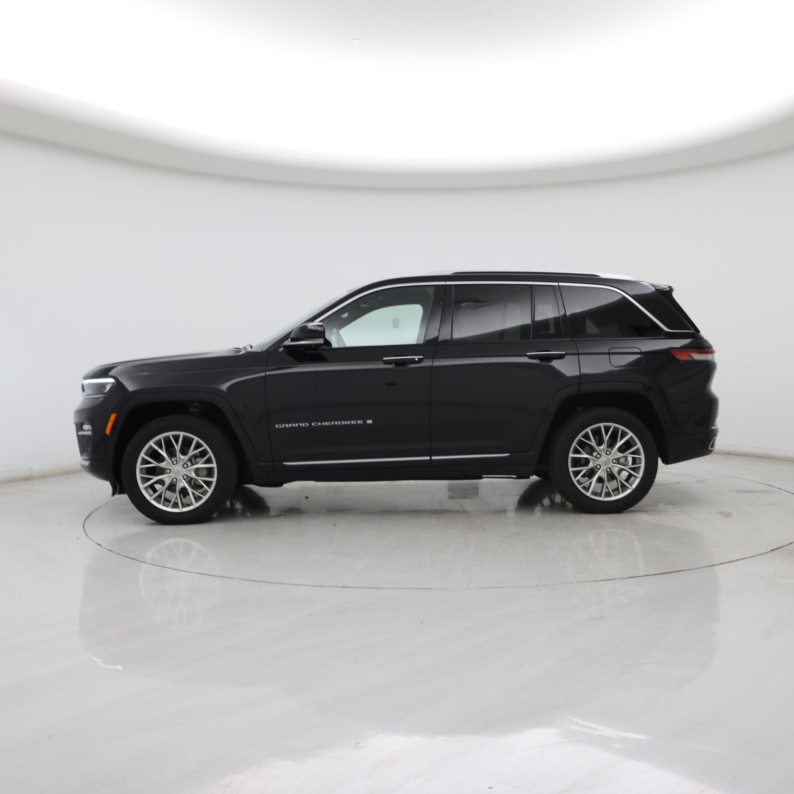 Thumbnail: 2024 Jeep Grand Cherokee - 3