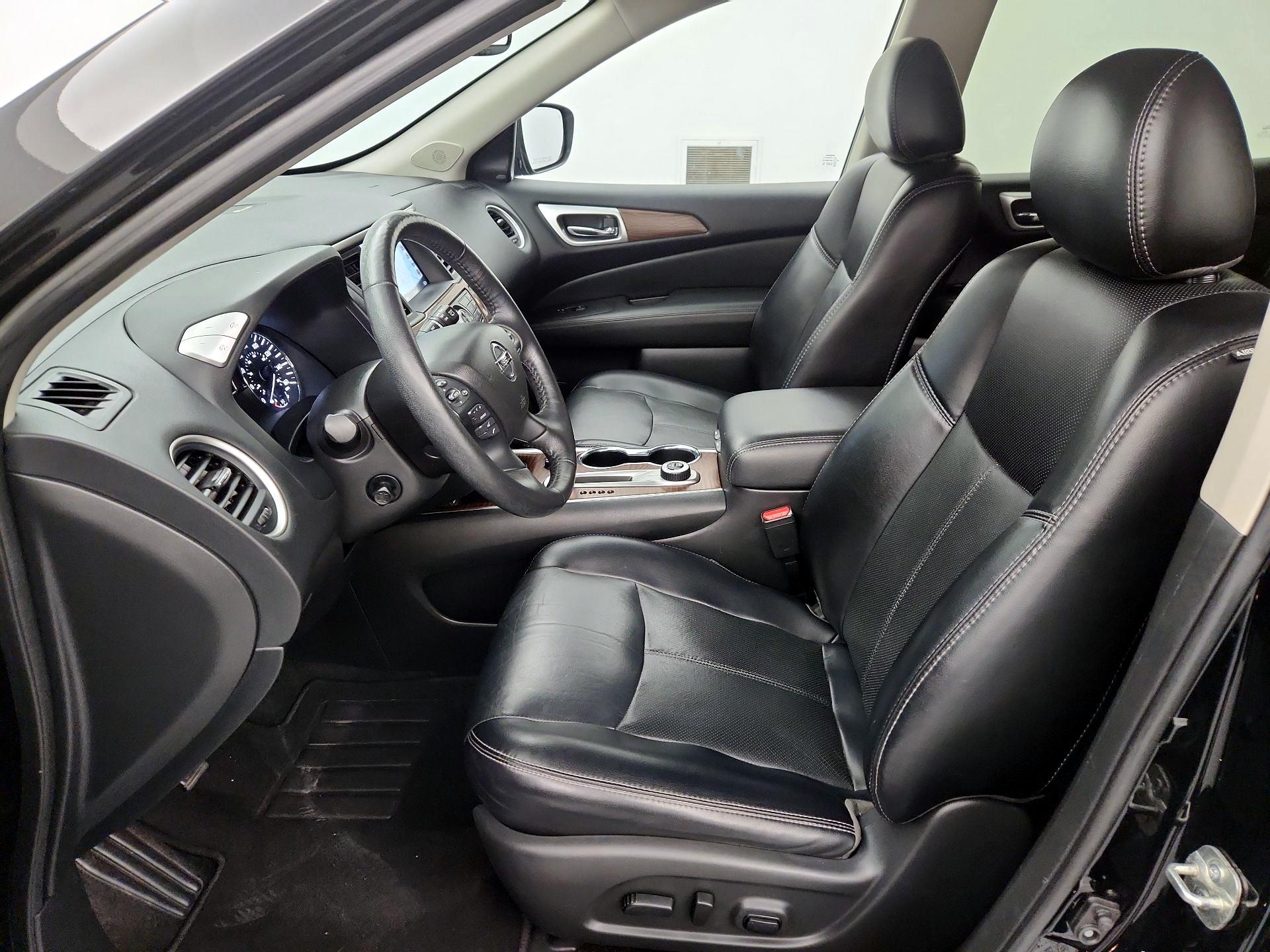Thumbnail: 2020 Nissan Pathfinder - 11