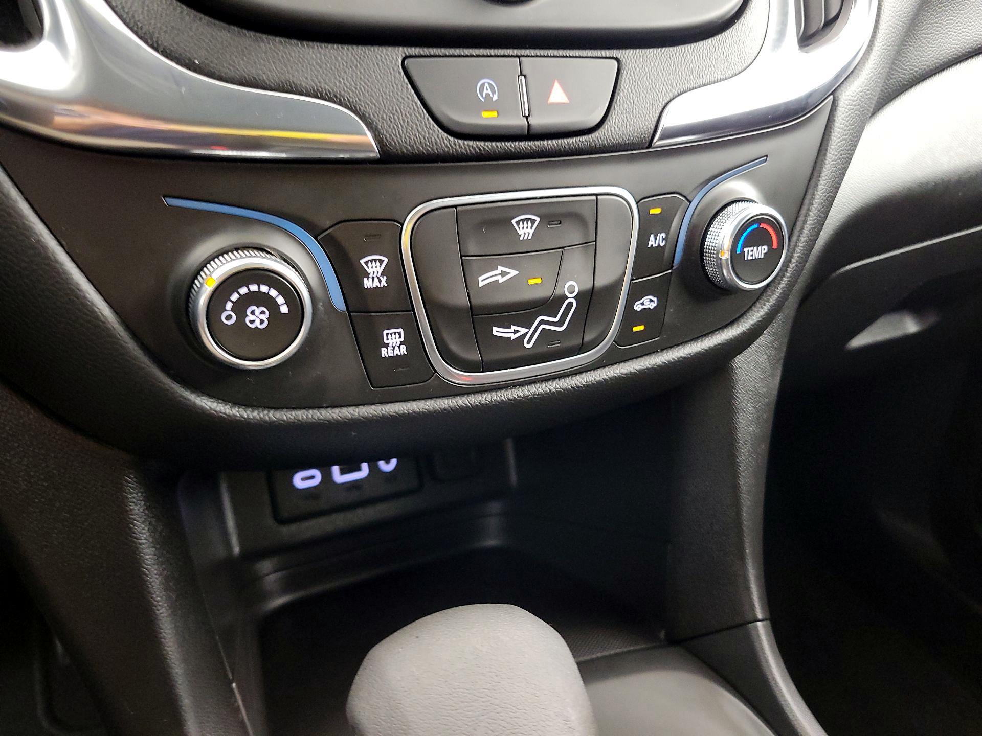 Thumbnail: 2022 Chevrolet Equinox - 16