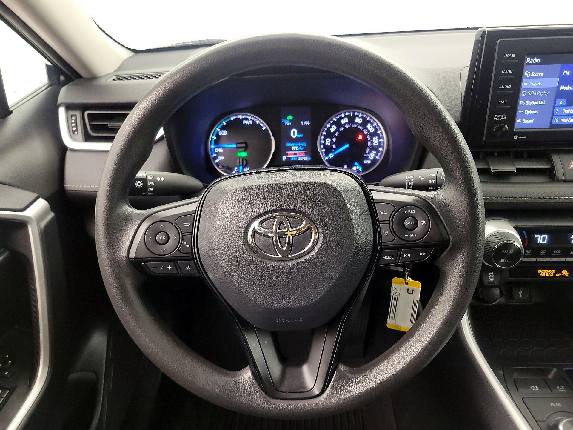 Thumbnail: 2021 Toyota RAV4 - 10