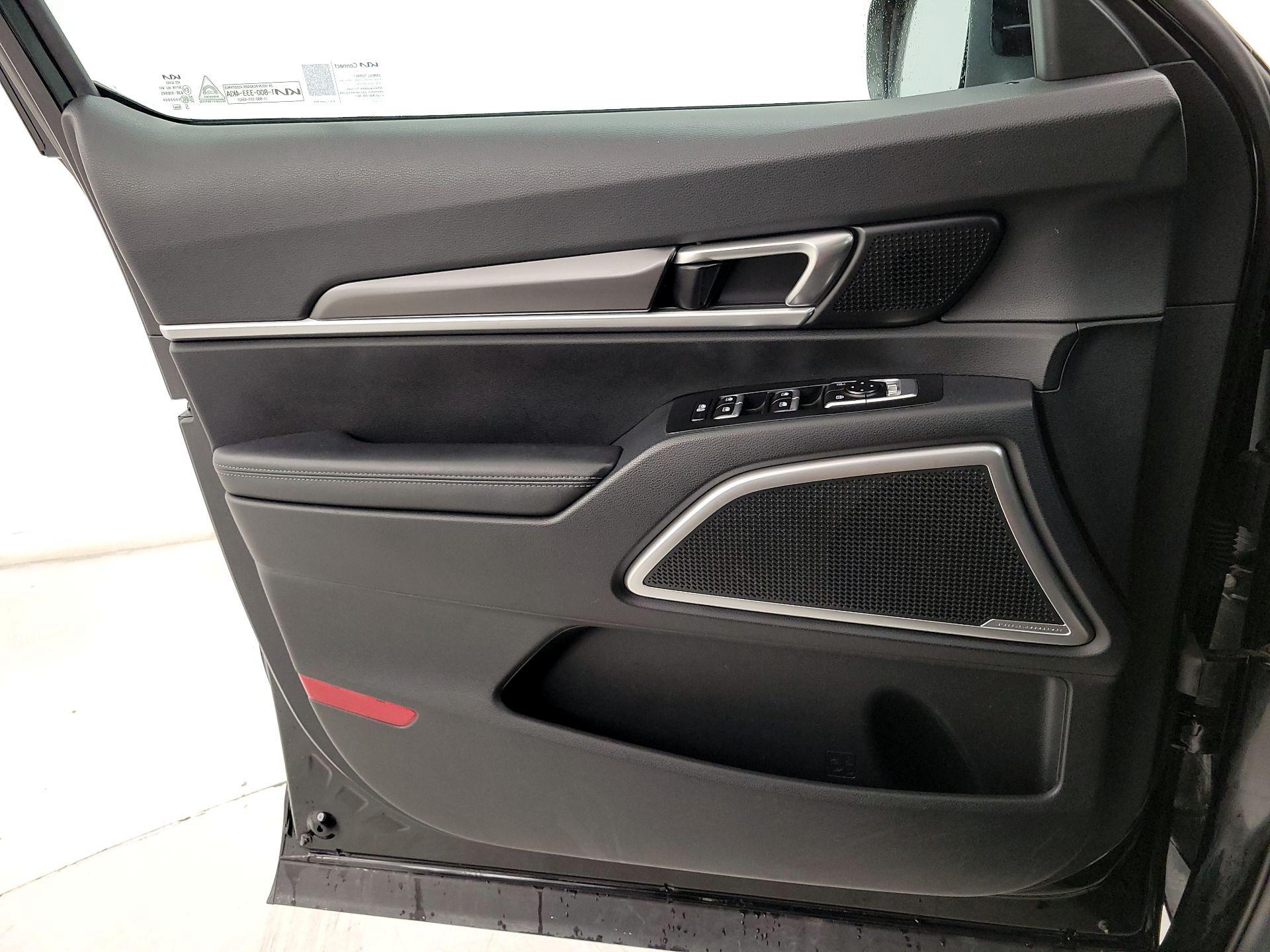 Thumbnail: 2023 Kia Telluride - 12