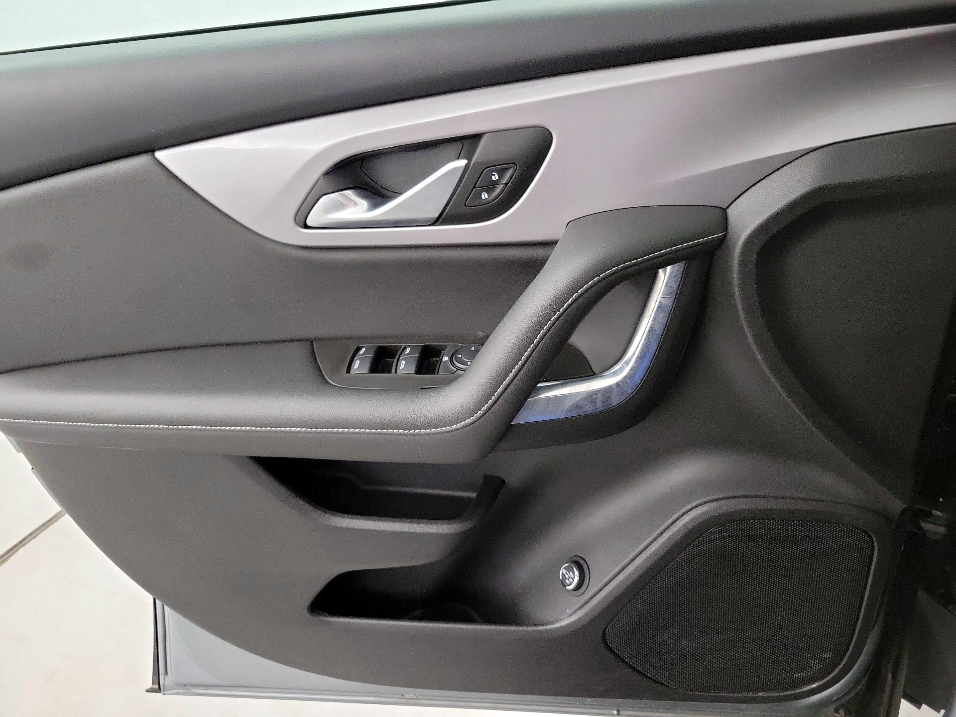 Thumbnail: 2024 Chevrolet Blazer - 10