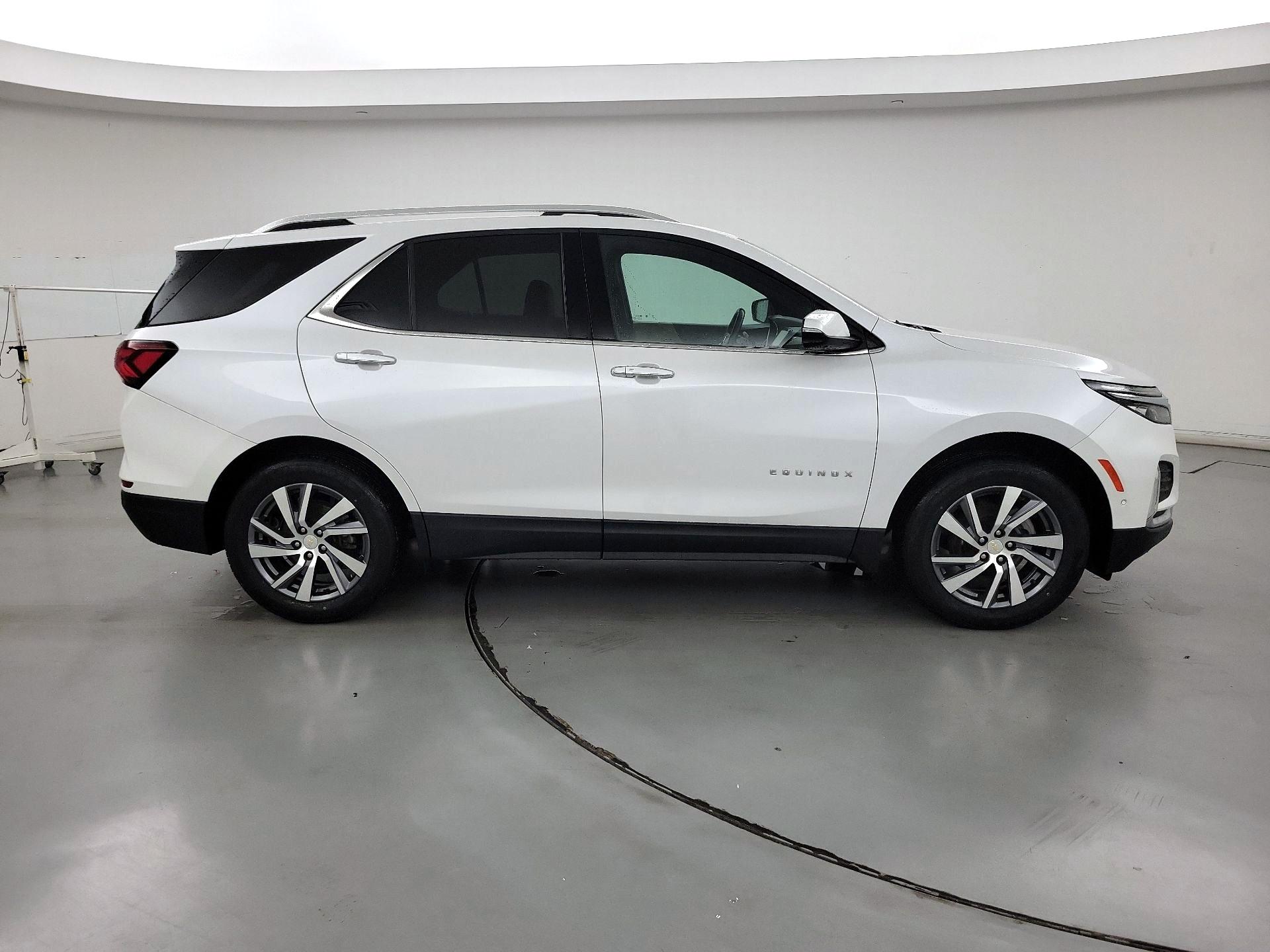 Thumbnail: 2023 Chevrolet Equinox - 4