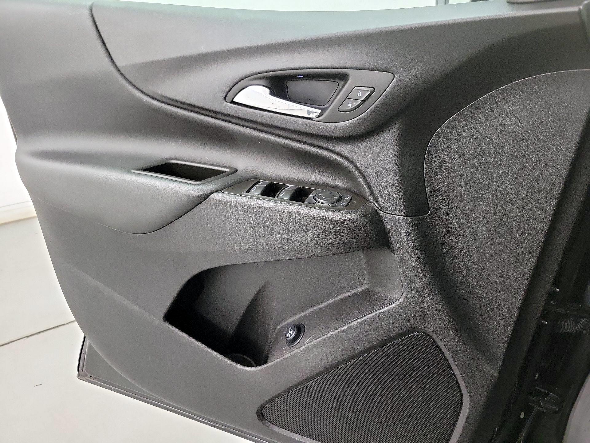 Thumbnail: 2024 Chevrolet Equinox - 10