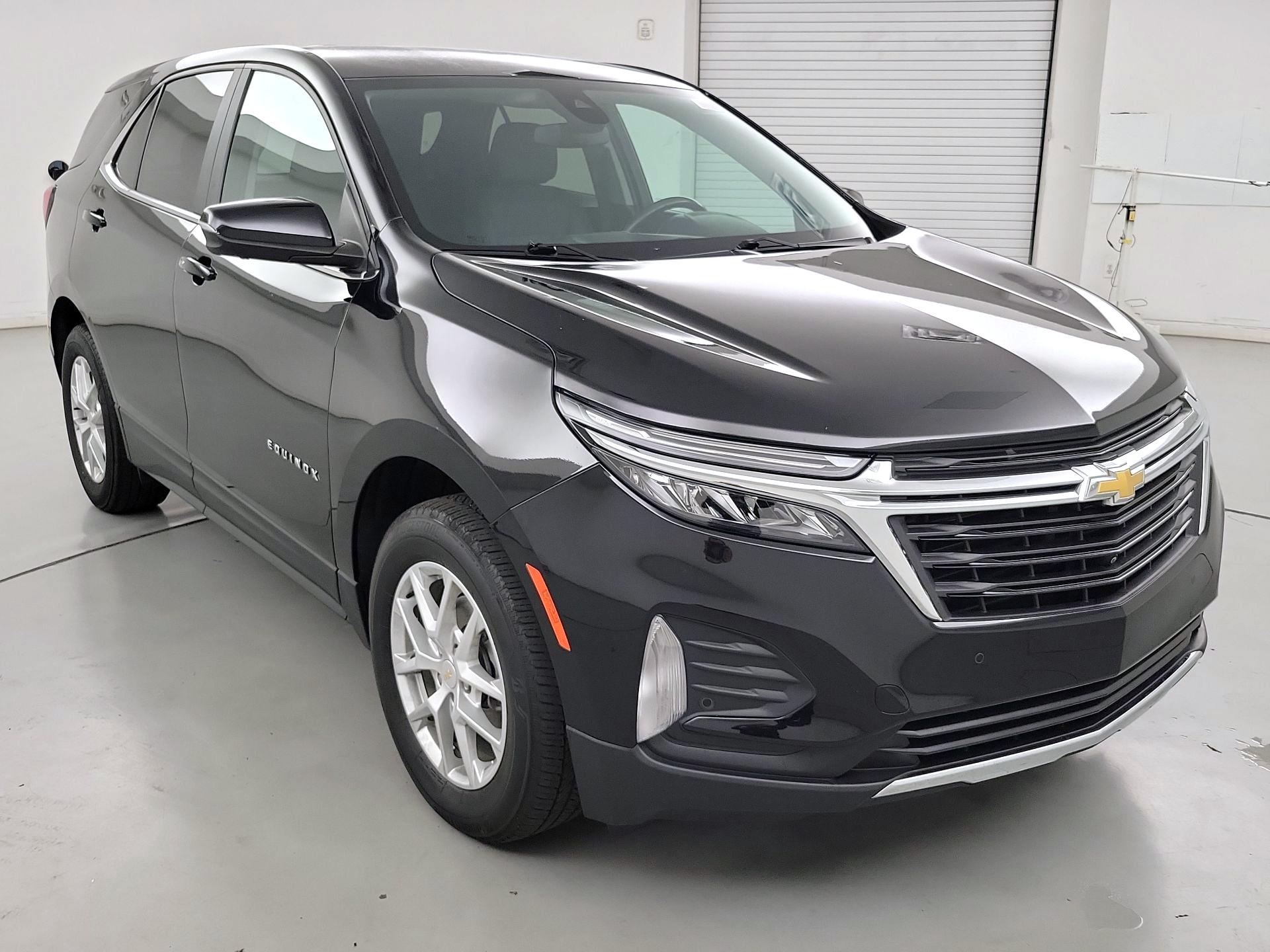 Thumbnail: 2022 Chevrolet Equinox - 1