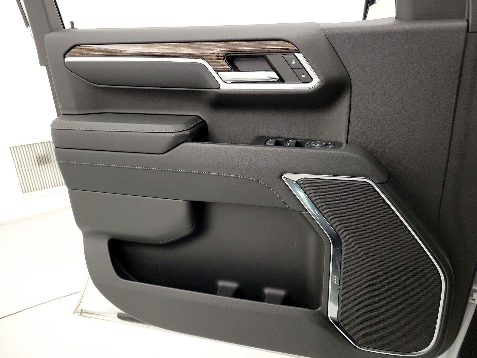 2023 GMC Sierra 1500 Elevation - Photo 13