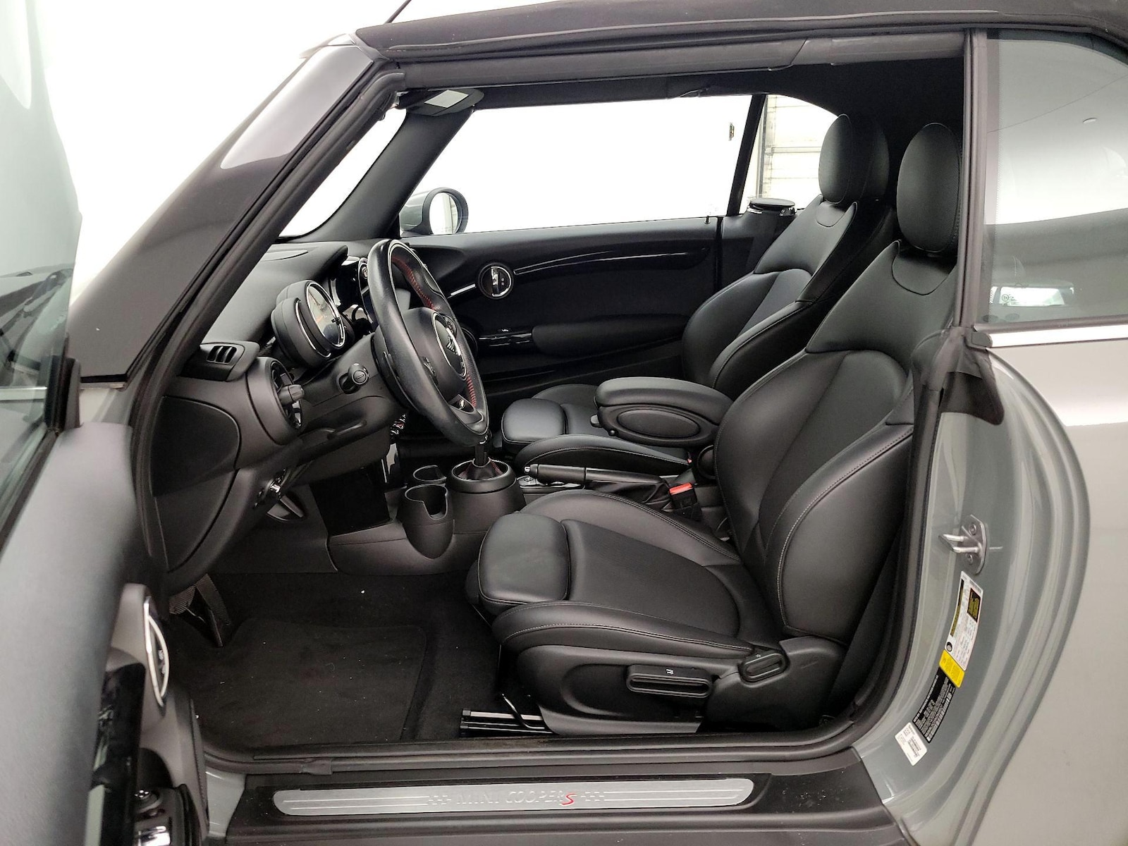 2021 MINI Convertible S - Photo 12