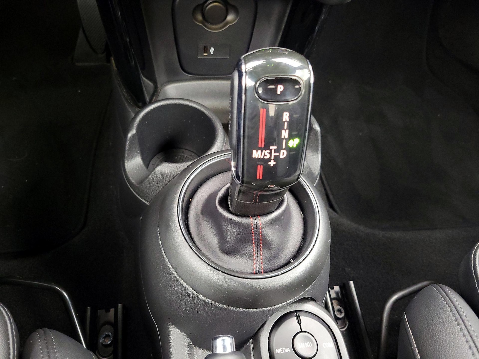 2021 MINI Convertible S - Photo 17