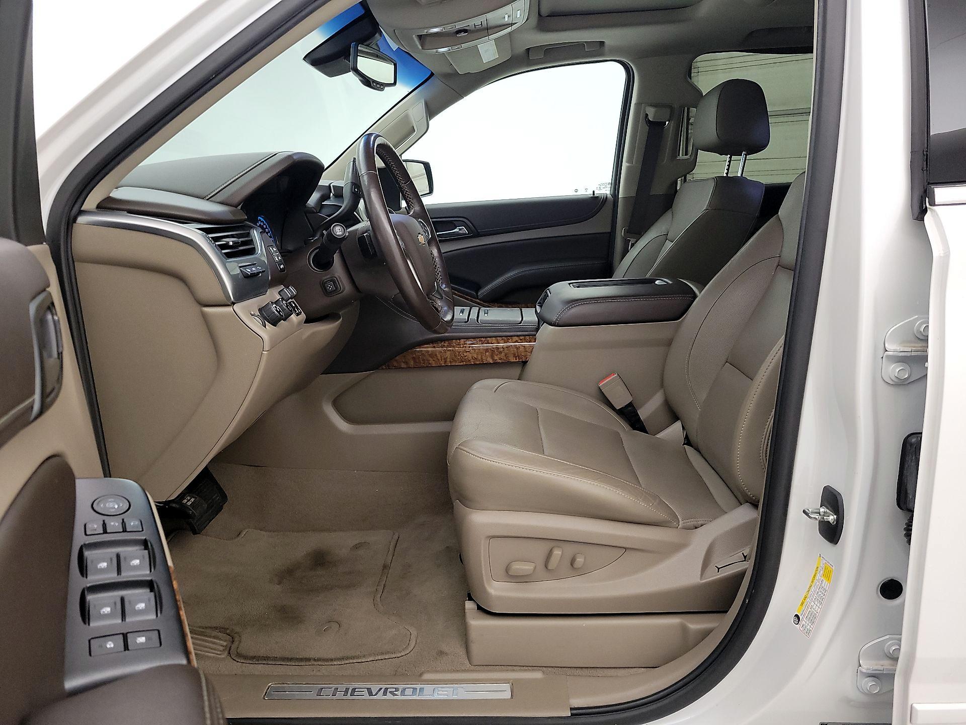 Thumbnail: 2019 Chevrolet Tahoe - 11