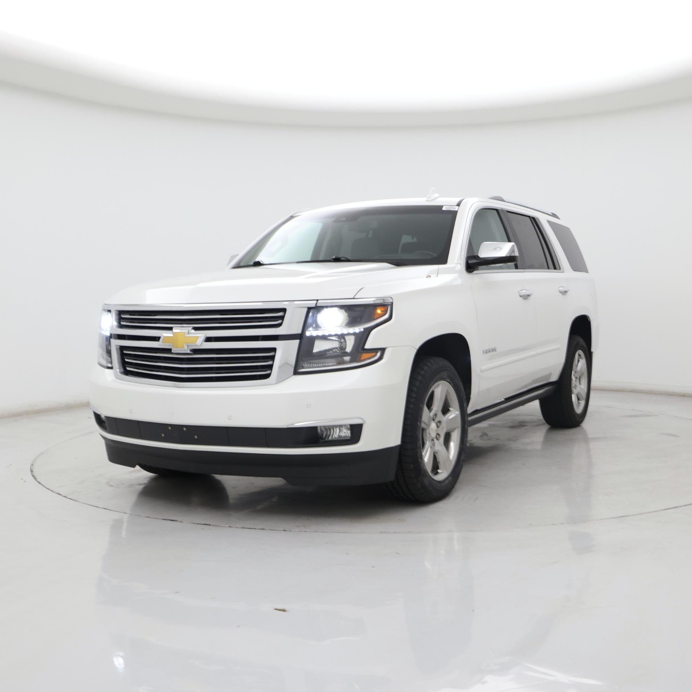 Thumbnail: 2019 Chevrolet Tahoe - 4