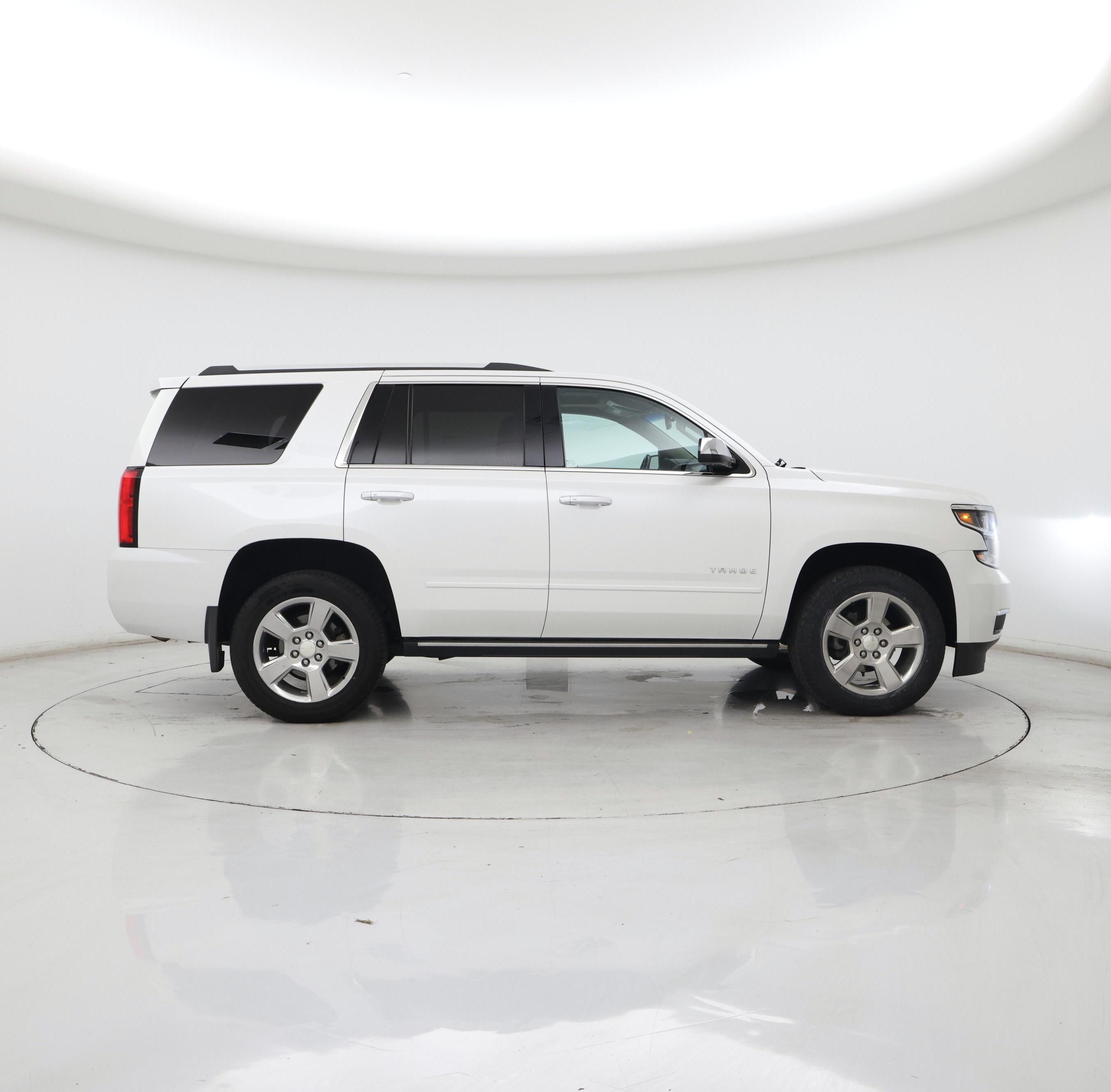Thumbnail: 2019 Chevrolet Tahoe - 7