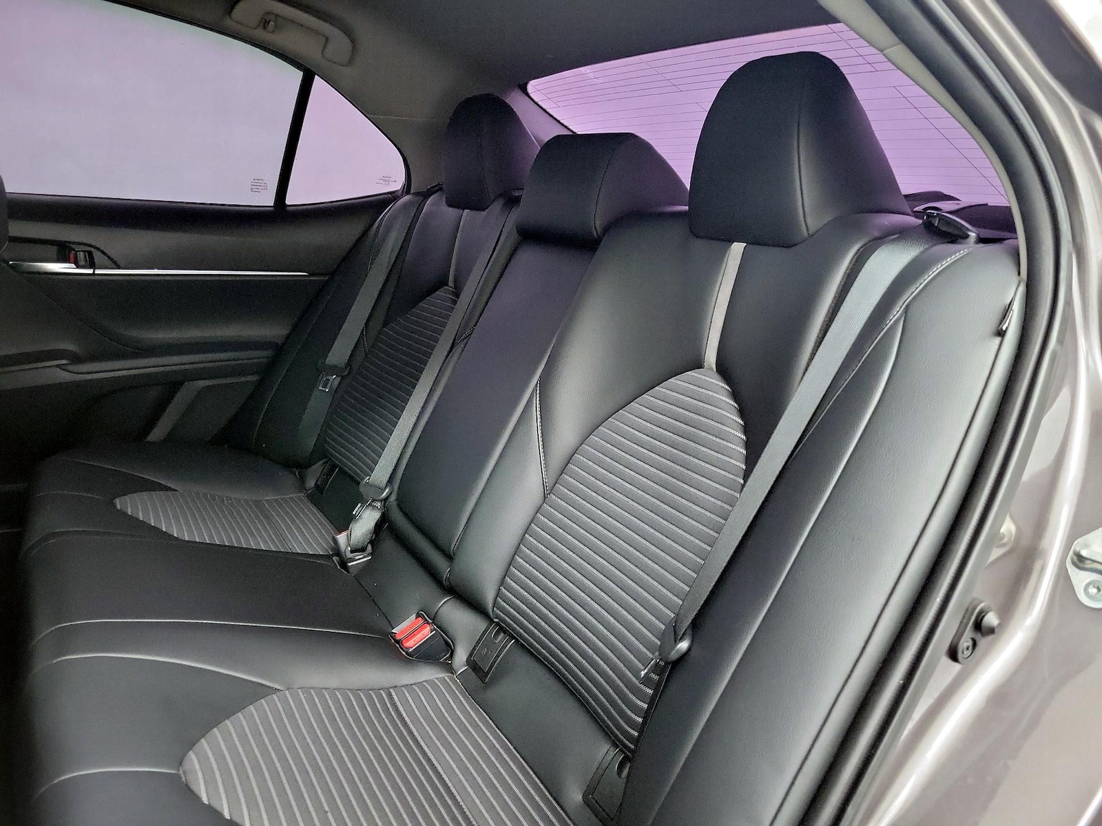 2021 Toyota Camry SE - Photo 20