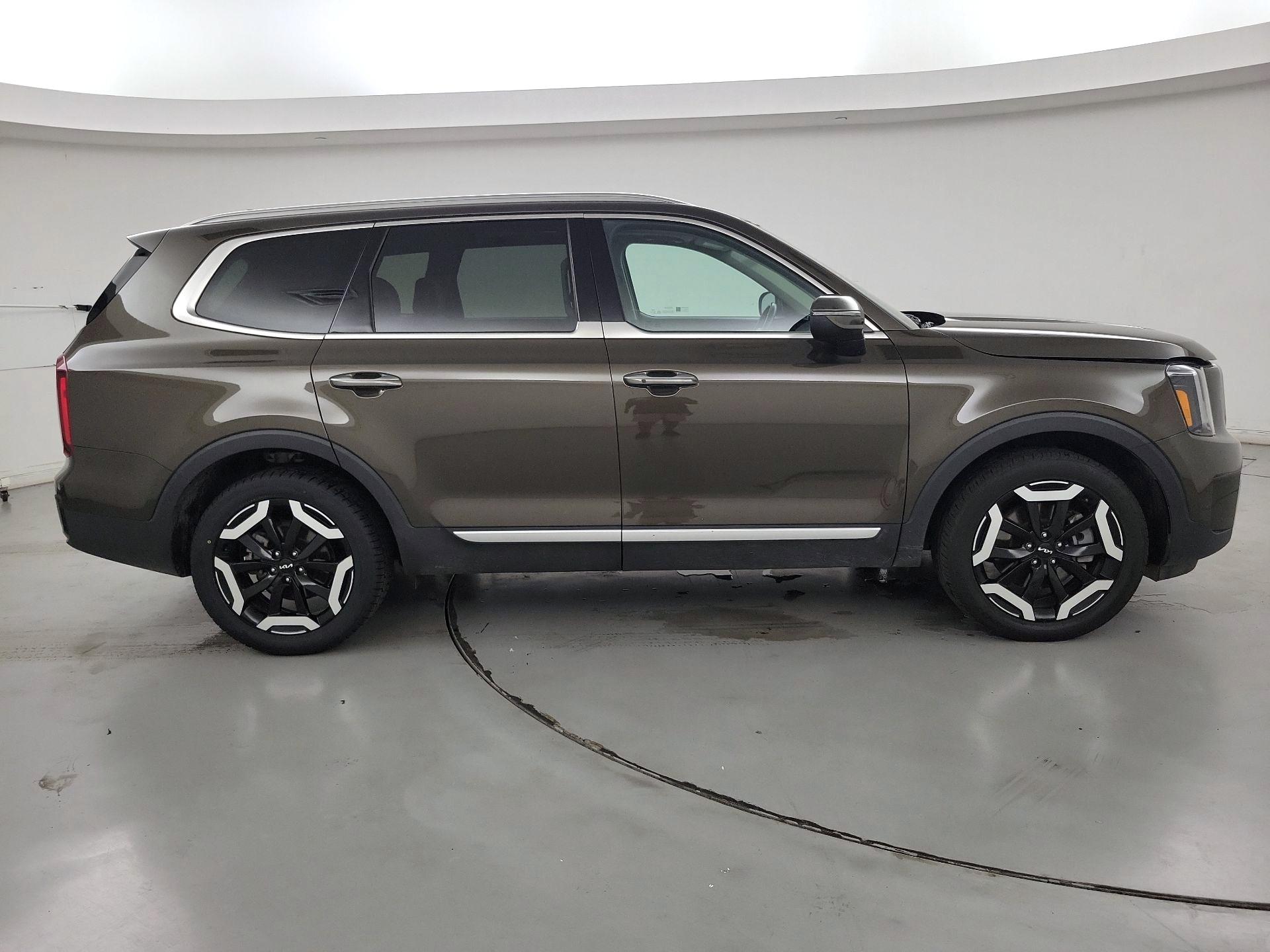 Thumbnail: 2025 Kia Telluride - 4