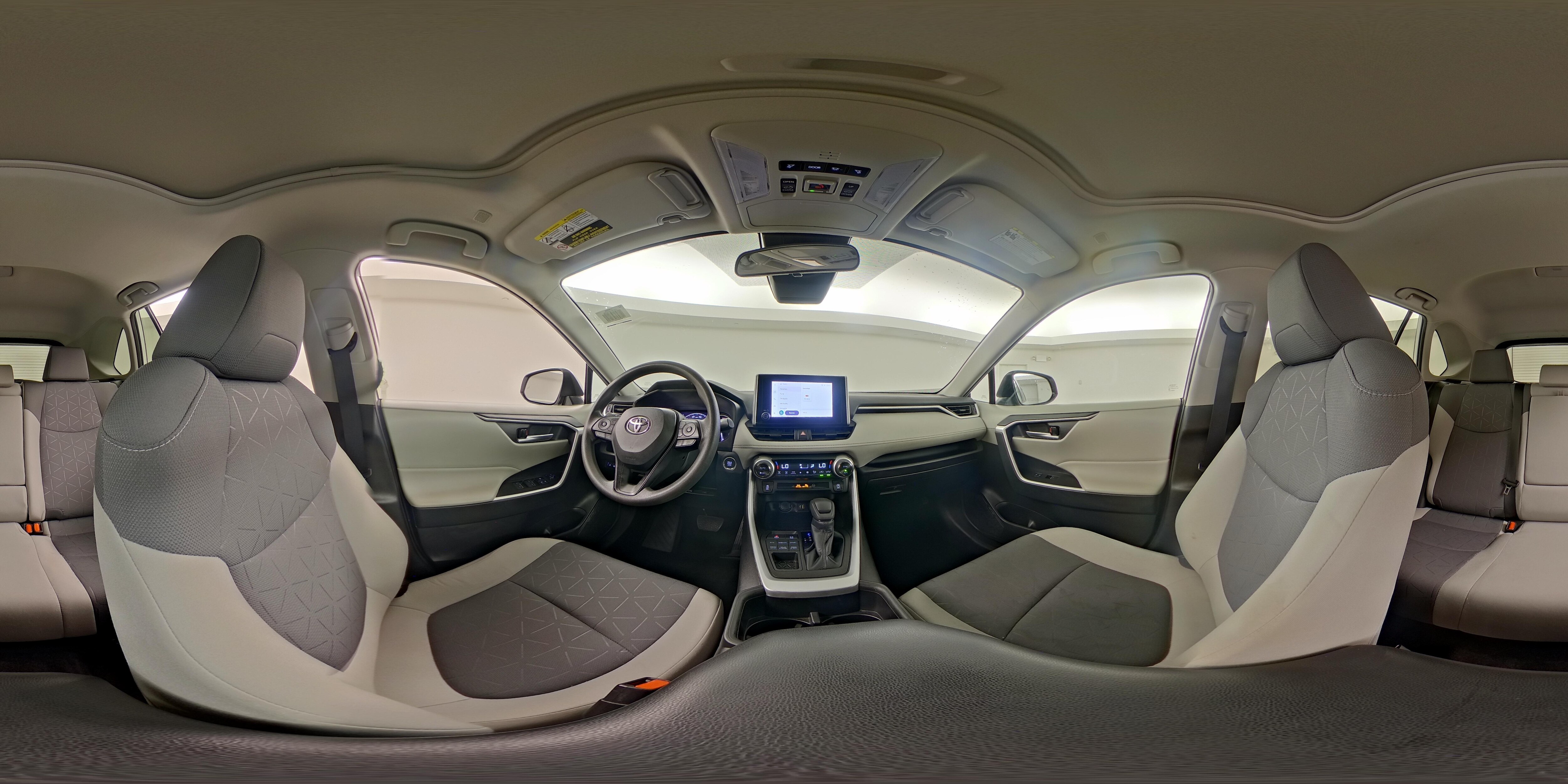 2023 Toyota RAV4 XLE - Photo 24